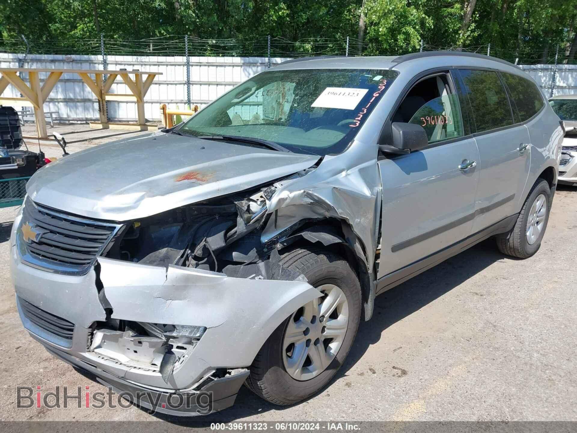 2015 CHEVROLET TRAVERSE - VIN: 1GNKVFKD4FJ367684 - Фото 2