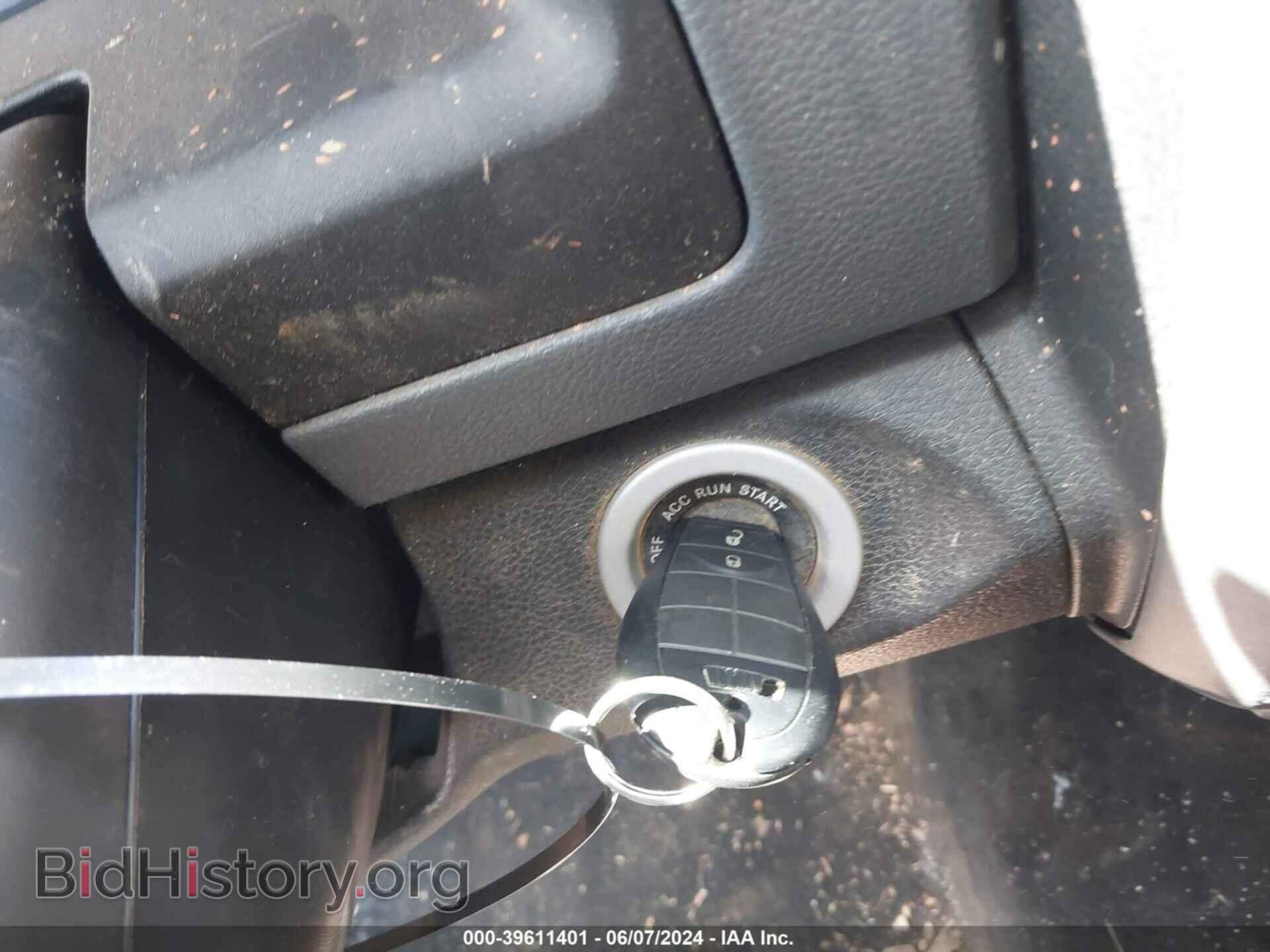 2016 RAM 1500 - VIN: 3C6RR7KT9GG136900 - Фото 11