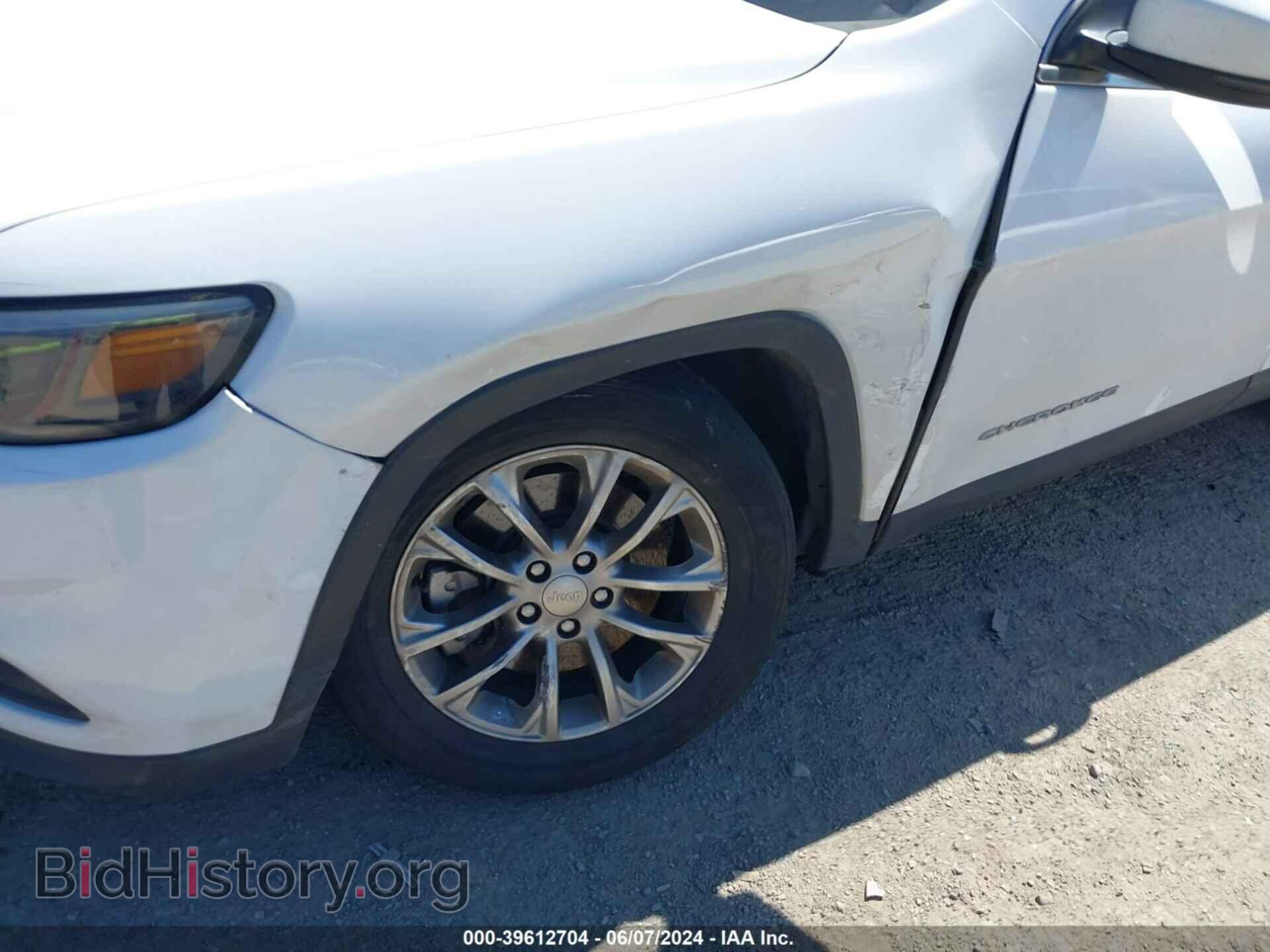 2019 JEEP CHEROKEE - VIN: 1C4PJLLB4KD264439 - Фото 6