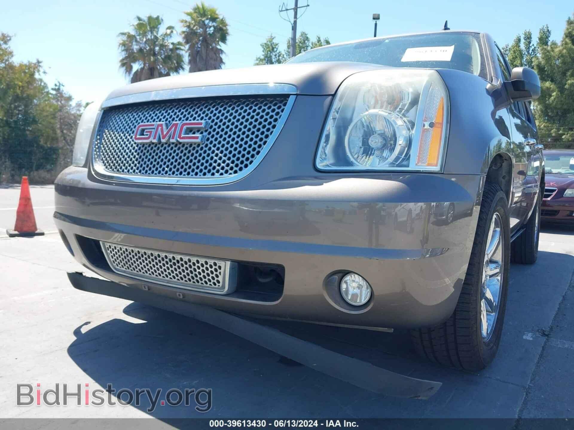 2011 GMC YUKON - VIN: 1GKS2EEF8BR217022 - Фото 6