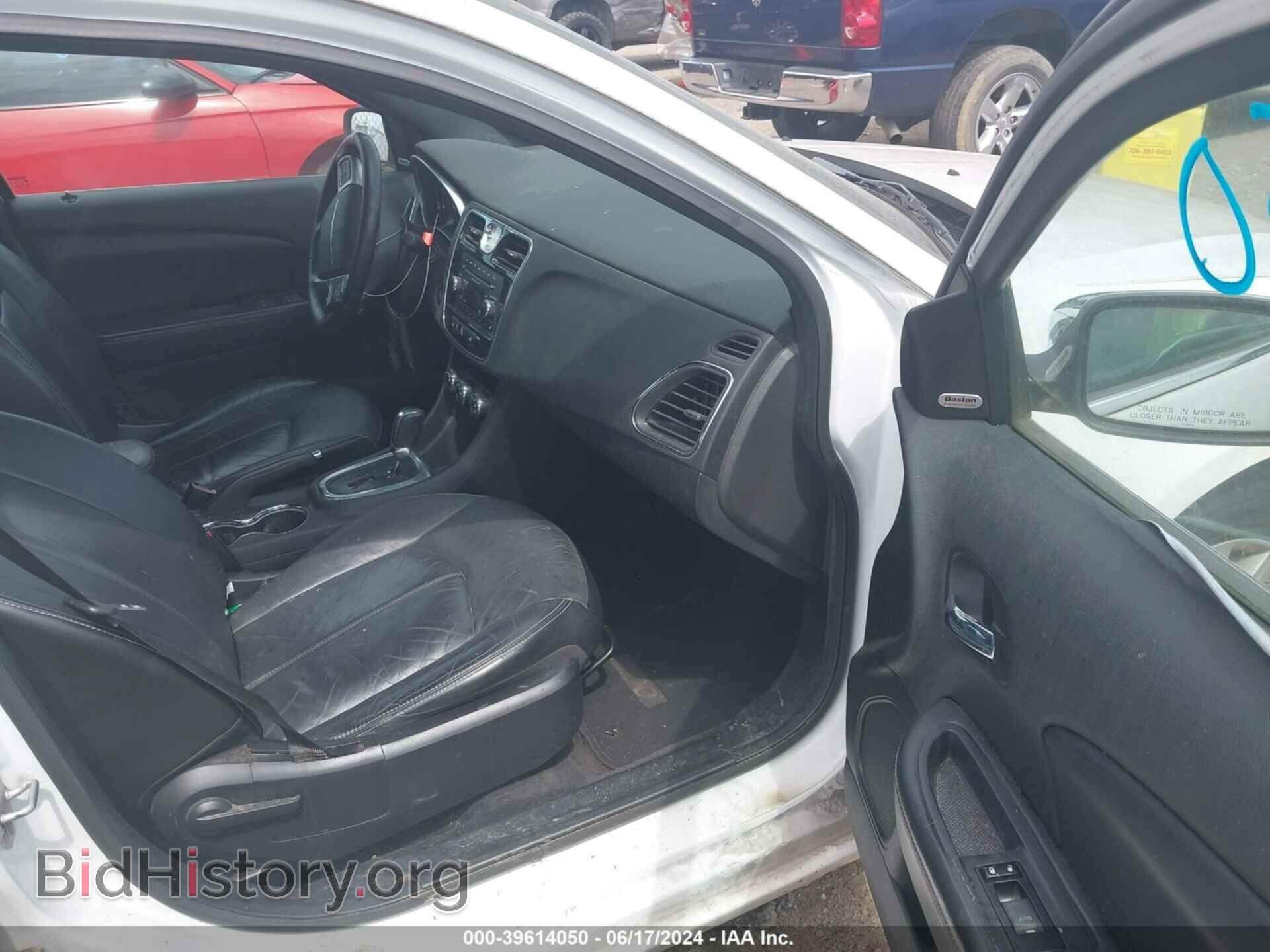 2013 CHRYSLER 200 - VIN: 1C3CCBCGXDN559321 - Photo 5