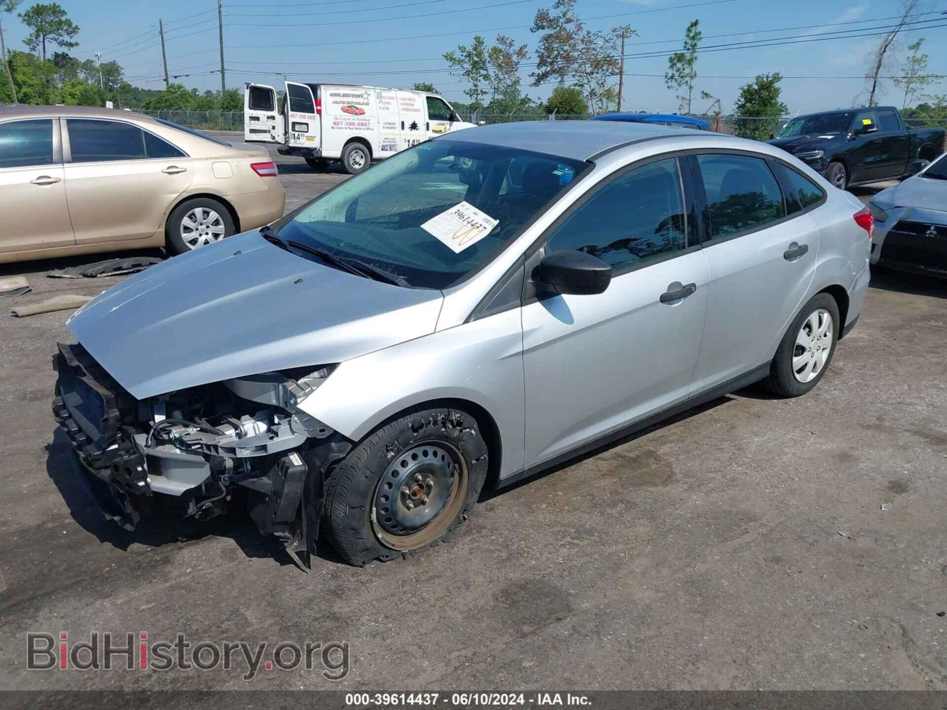 2017 FORD FOCUS - VIN: 1FADP3E27HL306301 - Фото 2