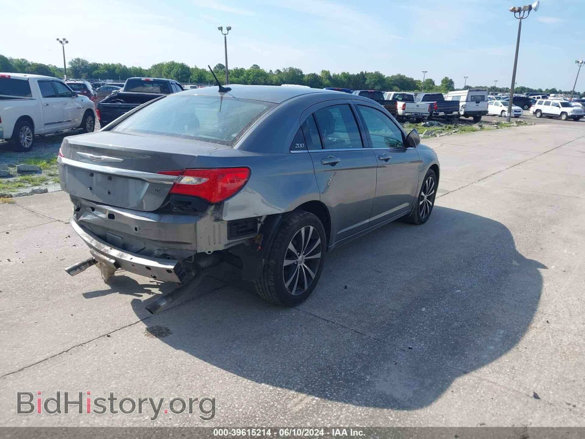 2013 CHRYSLER 200 - VIN: 1C3CCBCG1DN553312 - Photo 4