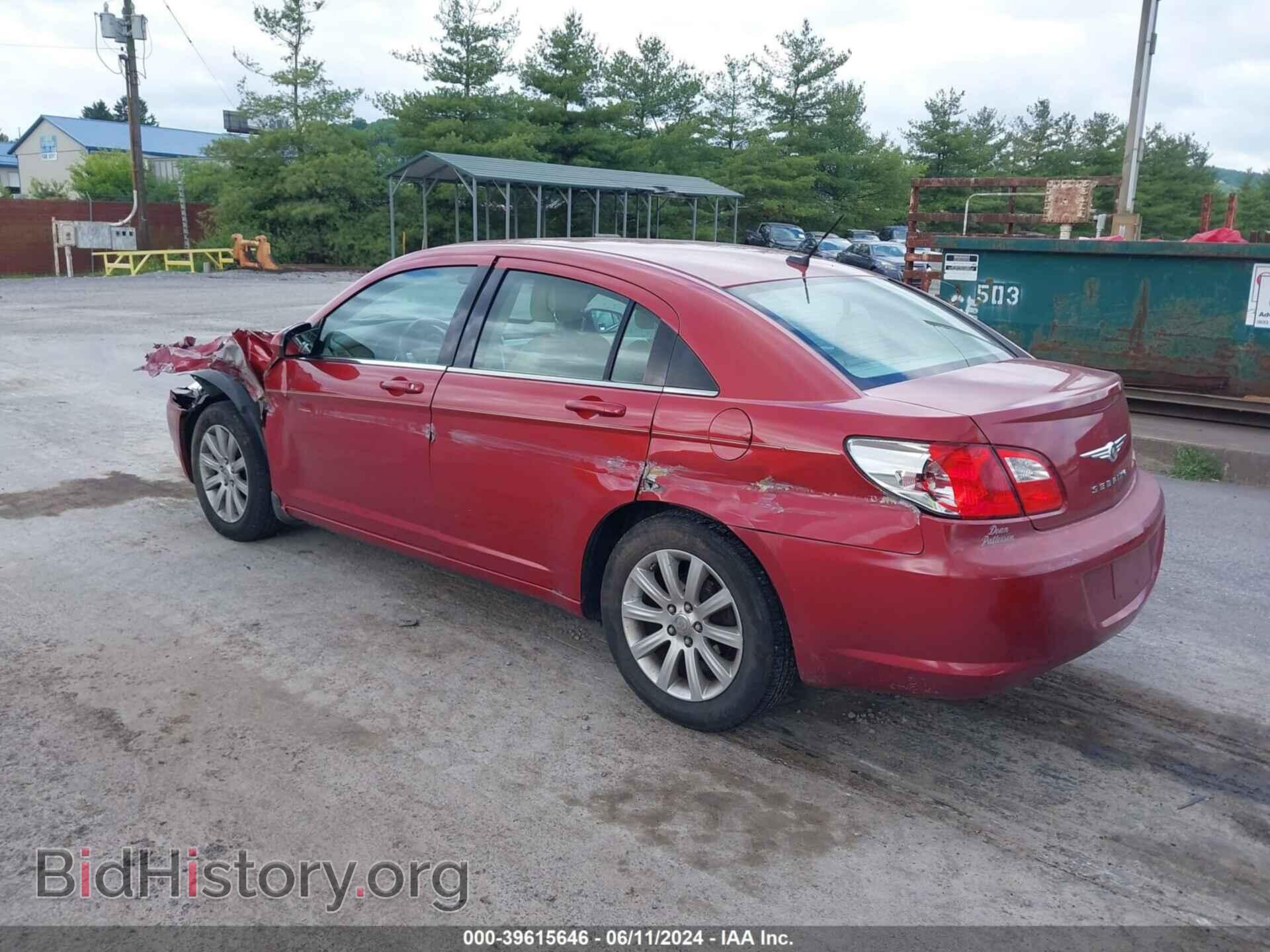 2010 CHRYSLER SEBRING - VIN: 1C3CC5FB5AN227302 - Фото 3