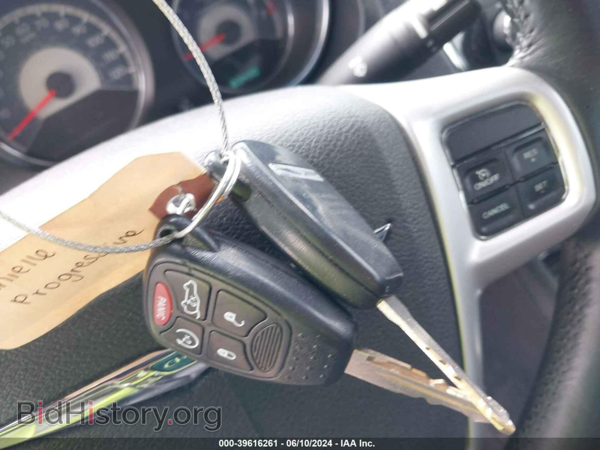 2013 CHRYSLER 200 - VIN: 1C3CCBCG1DN751825 - Фото 11