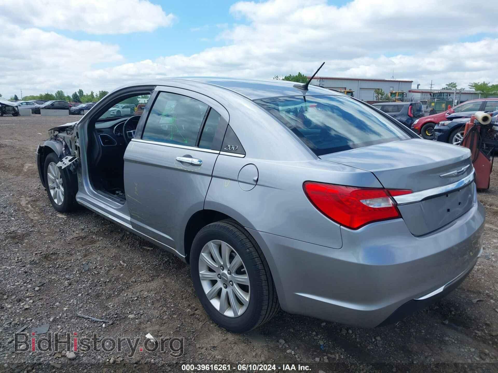 2013 CHRYSLER 200 - VIN: 1C3CCBCG1DN751825 - Фото 3