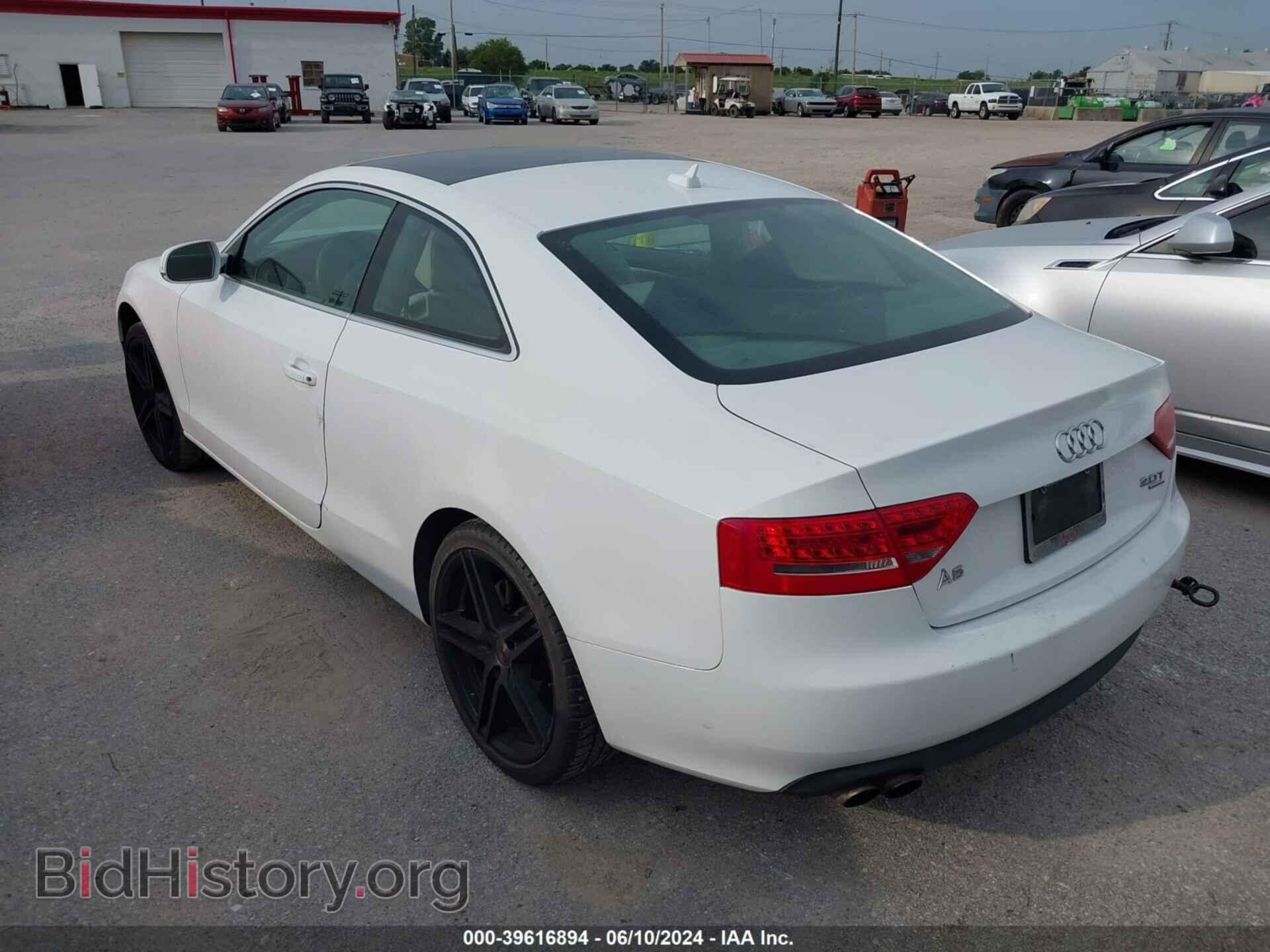 2010 AUDI A5 - VIN: WAULFAFRXAA010180 - Фото 3