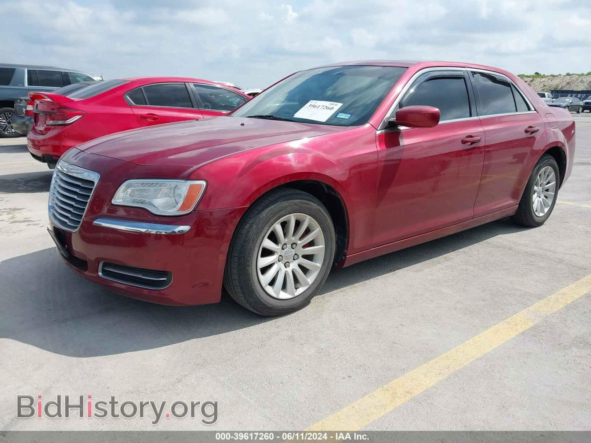 2012 CHRYSLER 300 - VIN: 2C3CCAAG3CH261407 - Фото 2