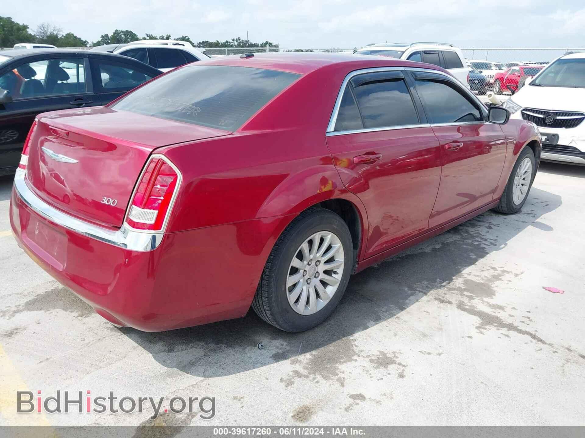2012 CHRYSLER 300 - VIN: 2C3CCAAG3CH261407 - Фото 4