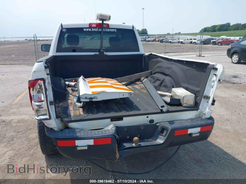 2012 RAM 1500 (VIN 1C6RD7FP2CS297989) — фото 6 из 11