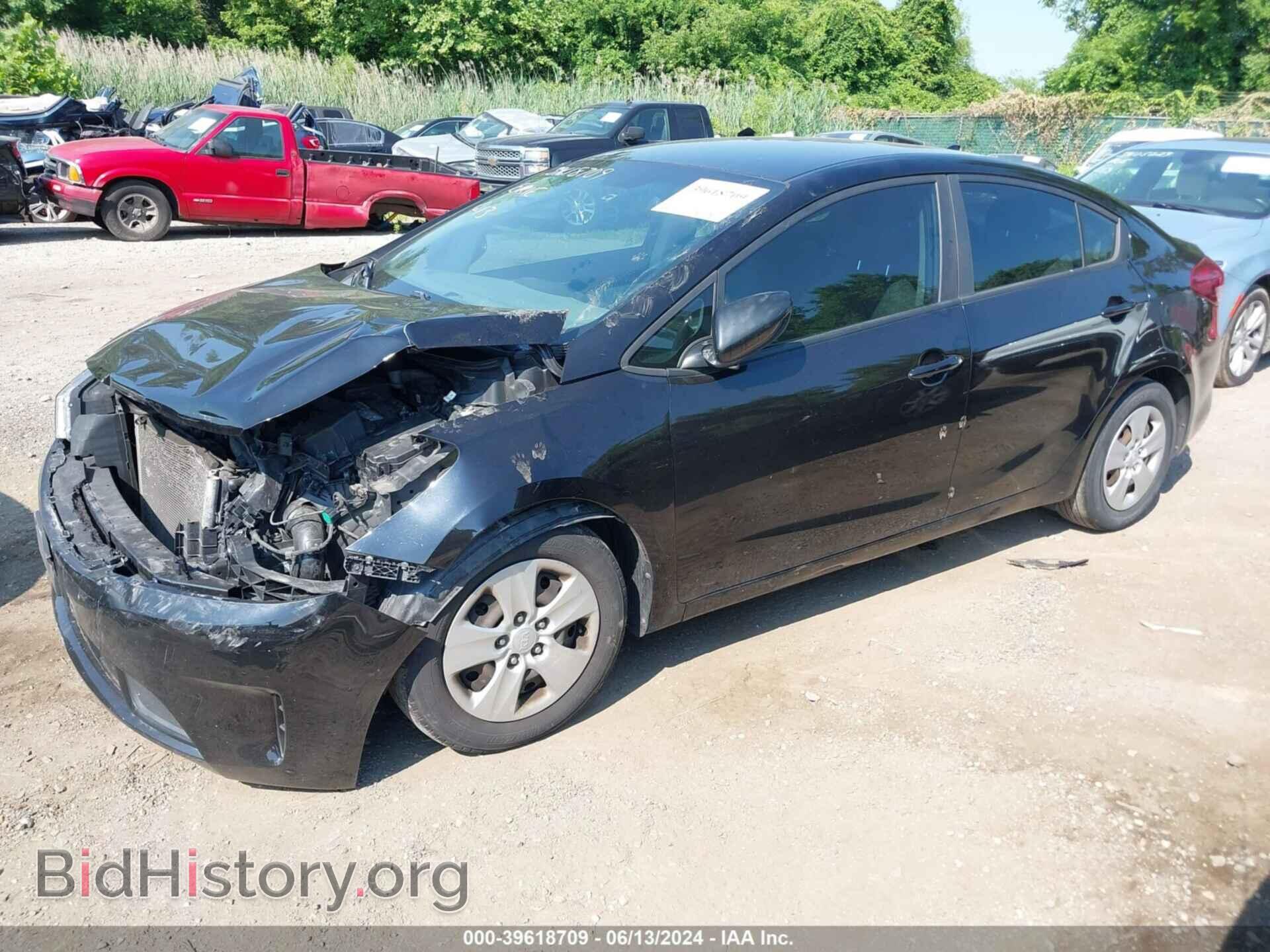 2017 KIA FORTE - VIN: 3KPFK4A72HE049372 - Фото 2