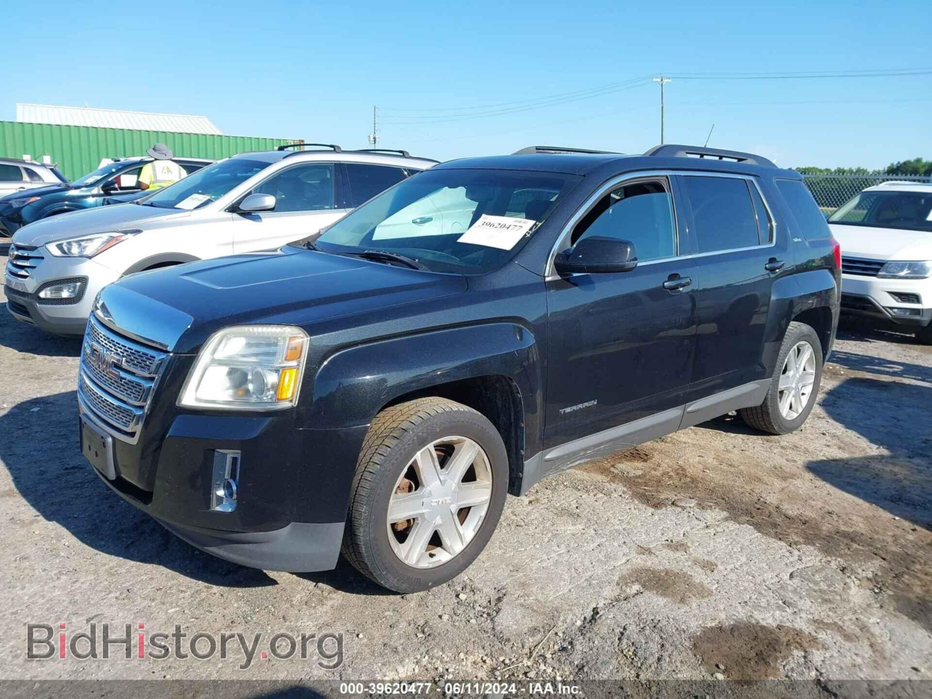 2011 GMC TERRAIN - VIN: 2CTALSEC8B6421974 - Photo 2