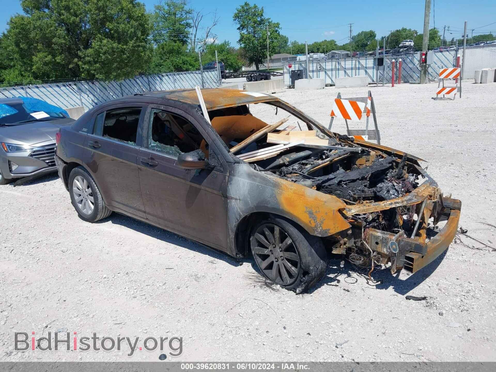 Photo 1C3CCBBB2DN745263 - CHRYSLER 200 2013