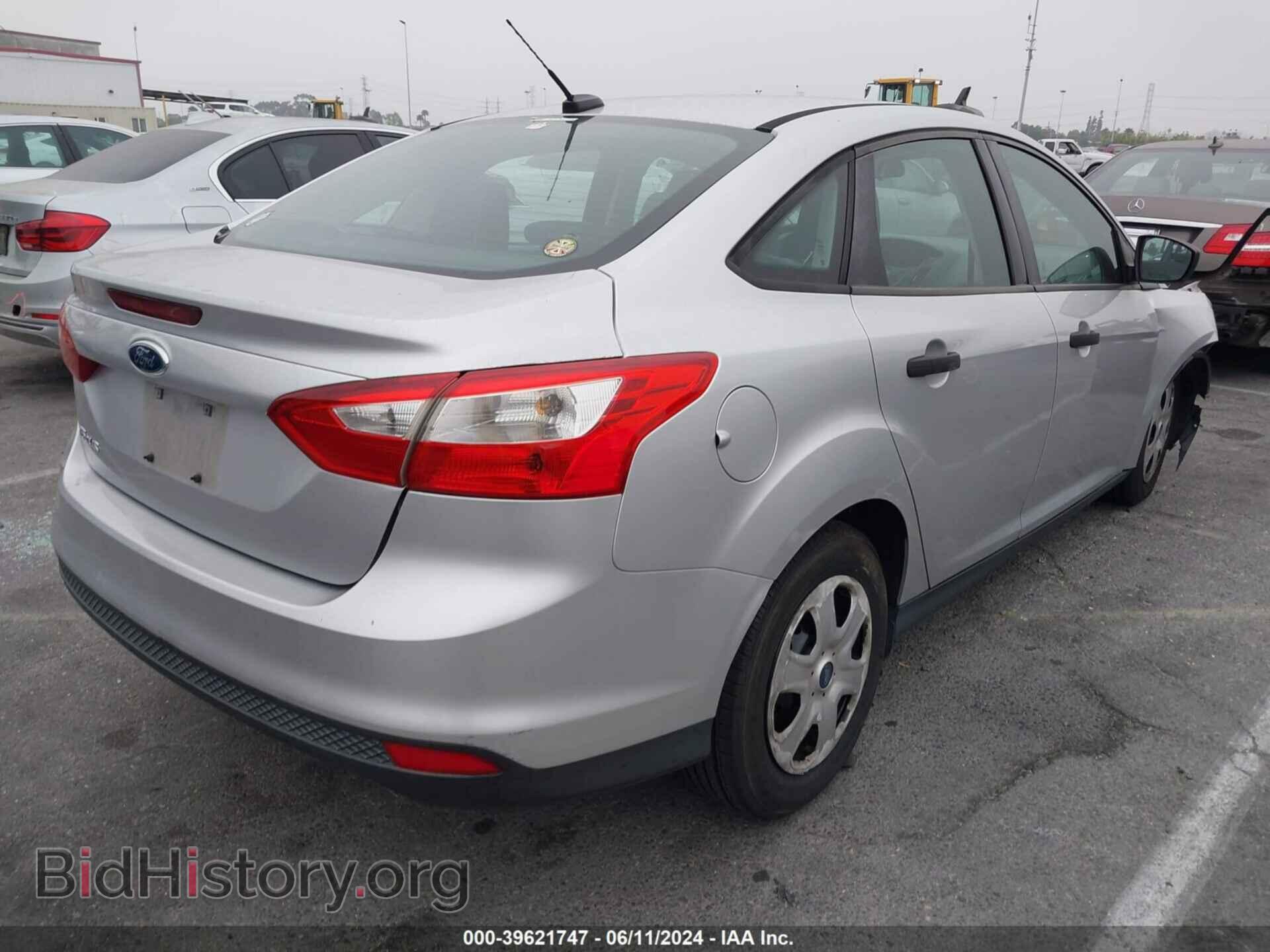 2012 FORD FOCUS - VIN: 1FAHP3E20CL273703 - Photo 4