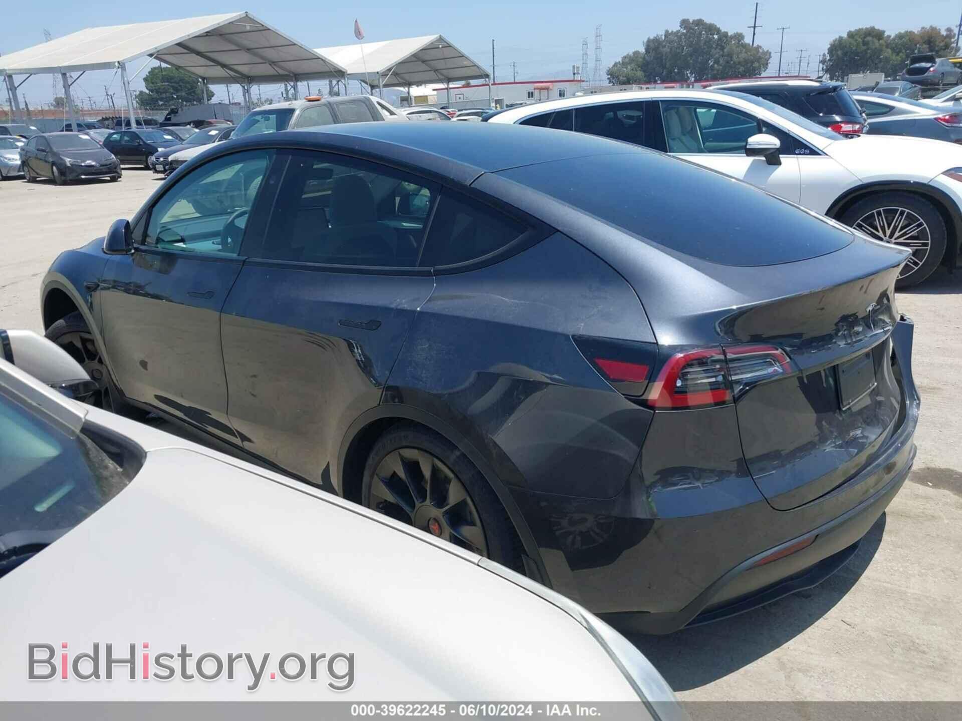 2024 TESLA MODEL Y - VIN: 7SAYGDED0RF025001 - Фото 3