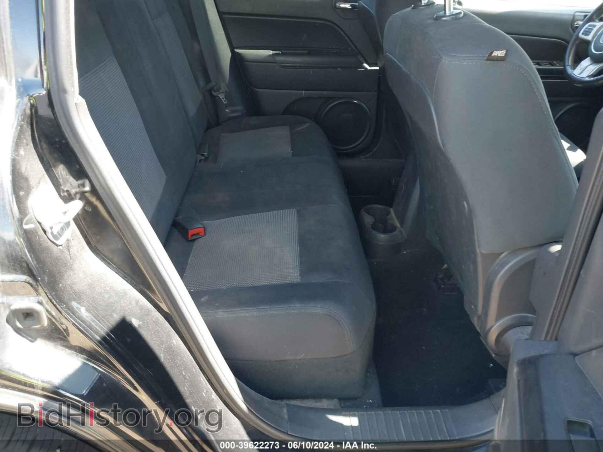2012 JEEP COMPASS - VIN: 1C4NJDEB2CD638820 - Photo 8