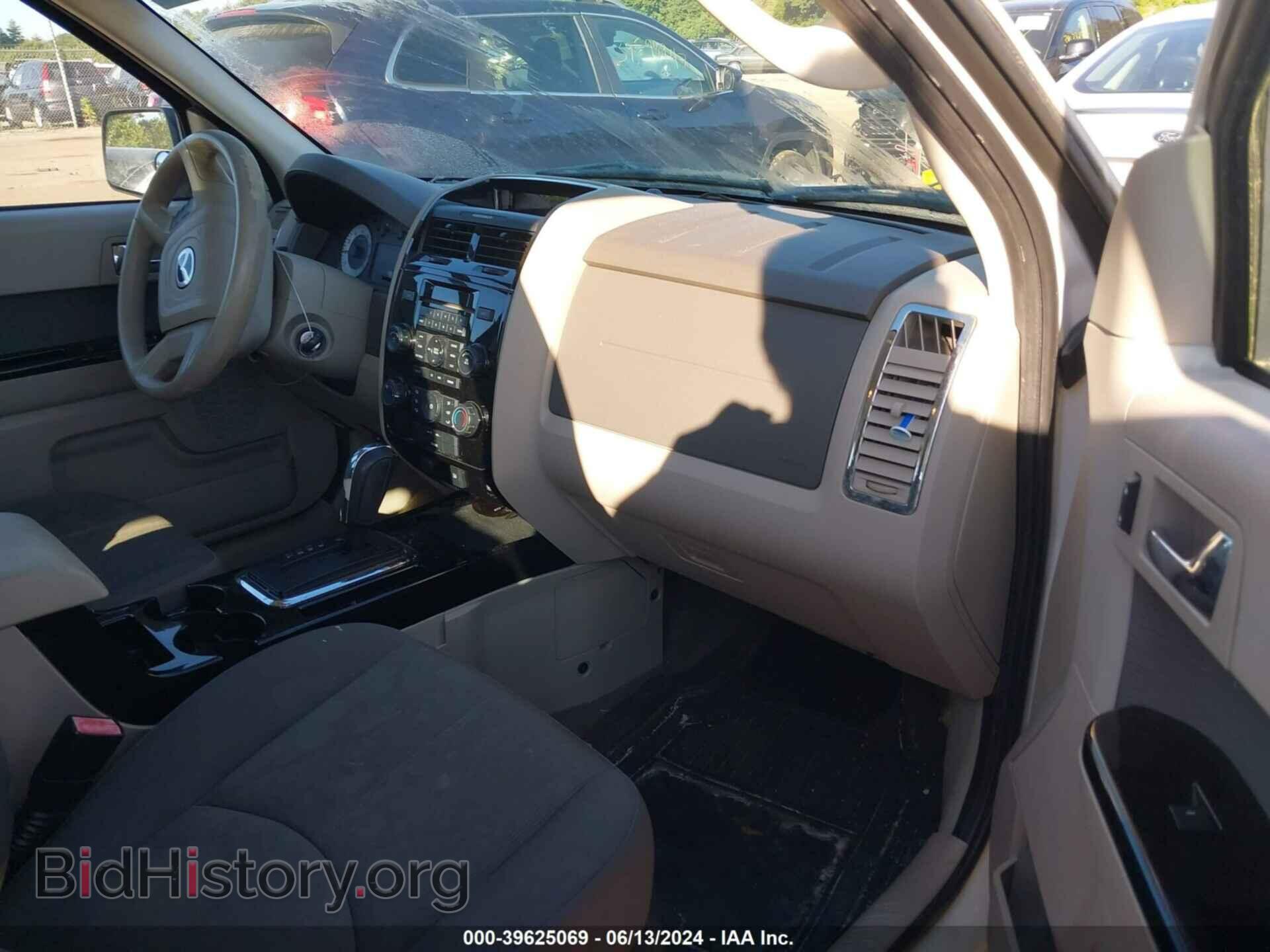 2011 MAZDA TRIBUTE - VIN: 4F2CY9C72BKM00054 - Фото 5
