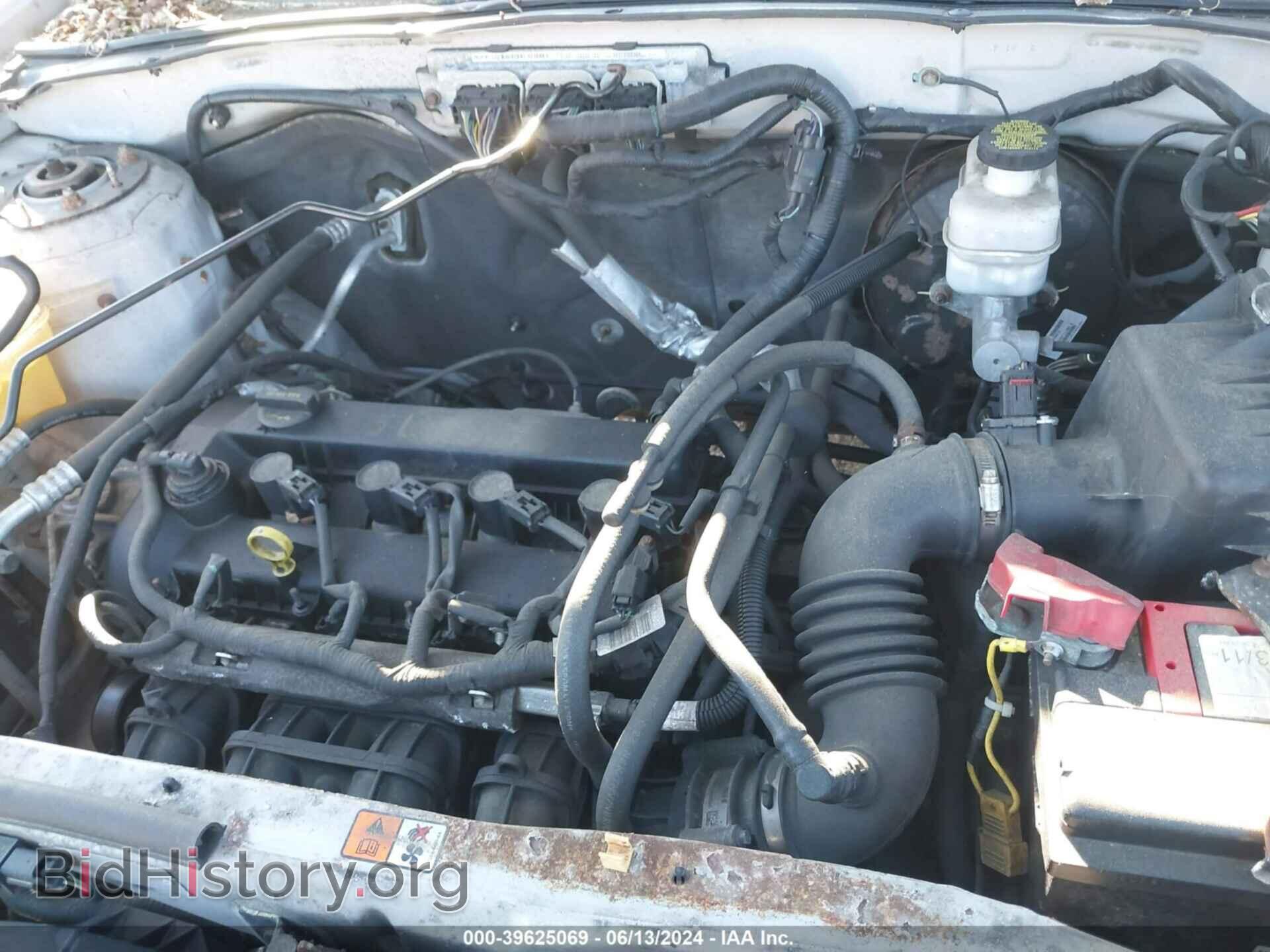 2011 MAZDA TRIBUTE - VIN: 4F2CY9C72BKM00054 - Фото 10