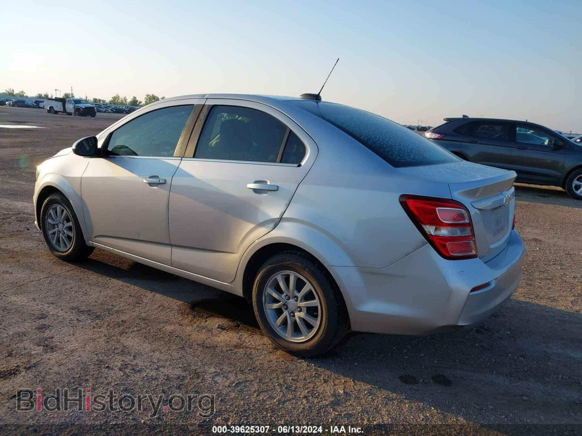 2017 CHEVROLET SONIC - VIN: 1G1JD5SHXH4126842 - Фото 3