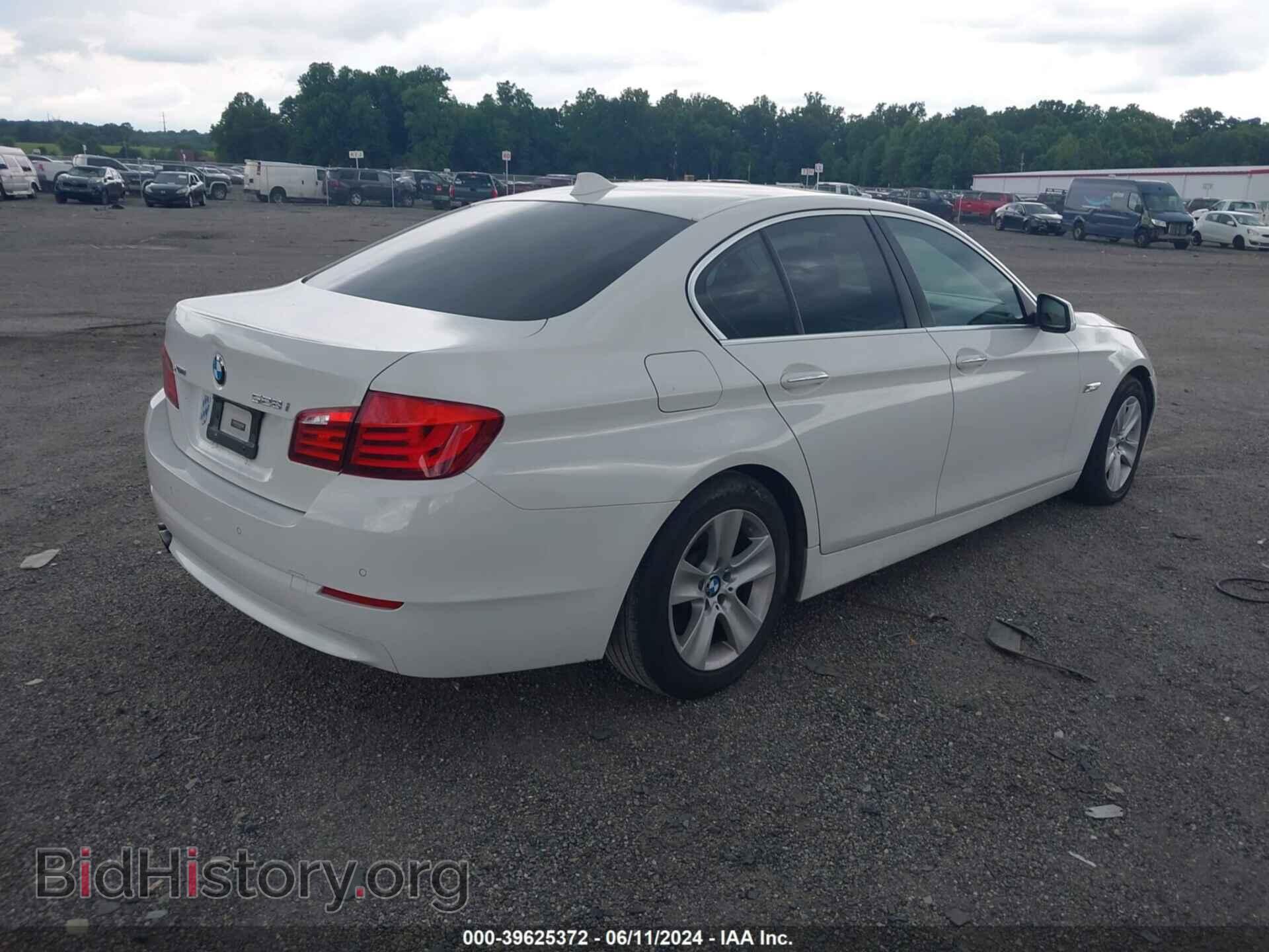 2013 BMW 528I - VIN: WBAXH5C57DD109062 - Фото 4