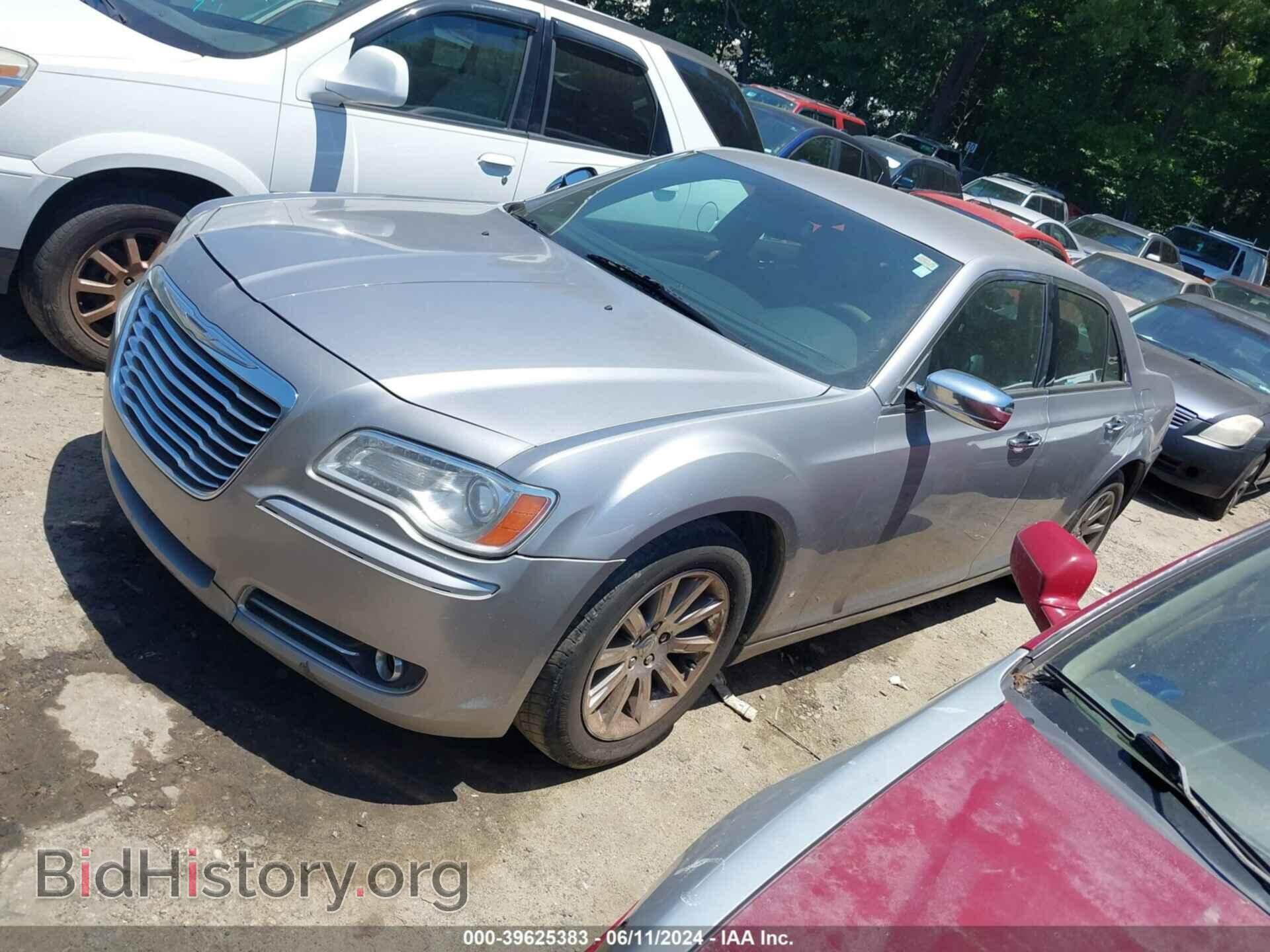 2013 CHRYSLER 300C - VIN: 2C3CCAET4DH572241 - Фото 2