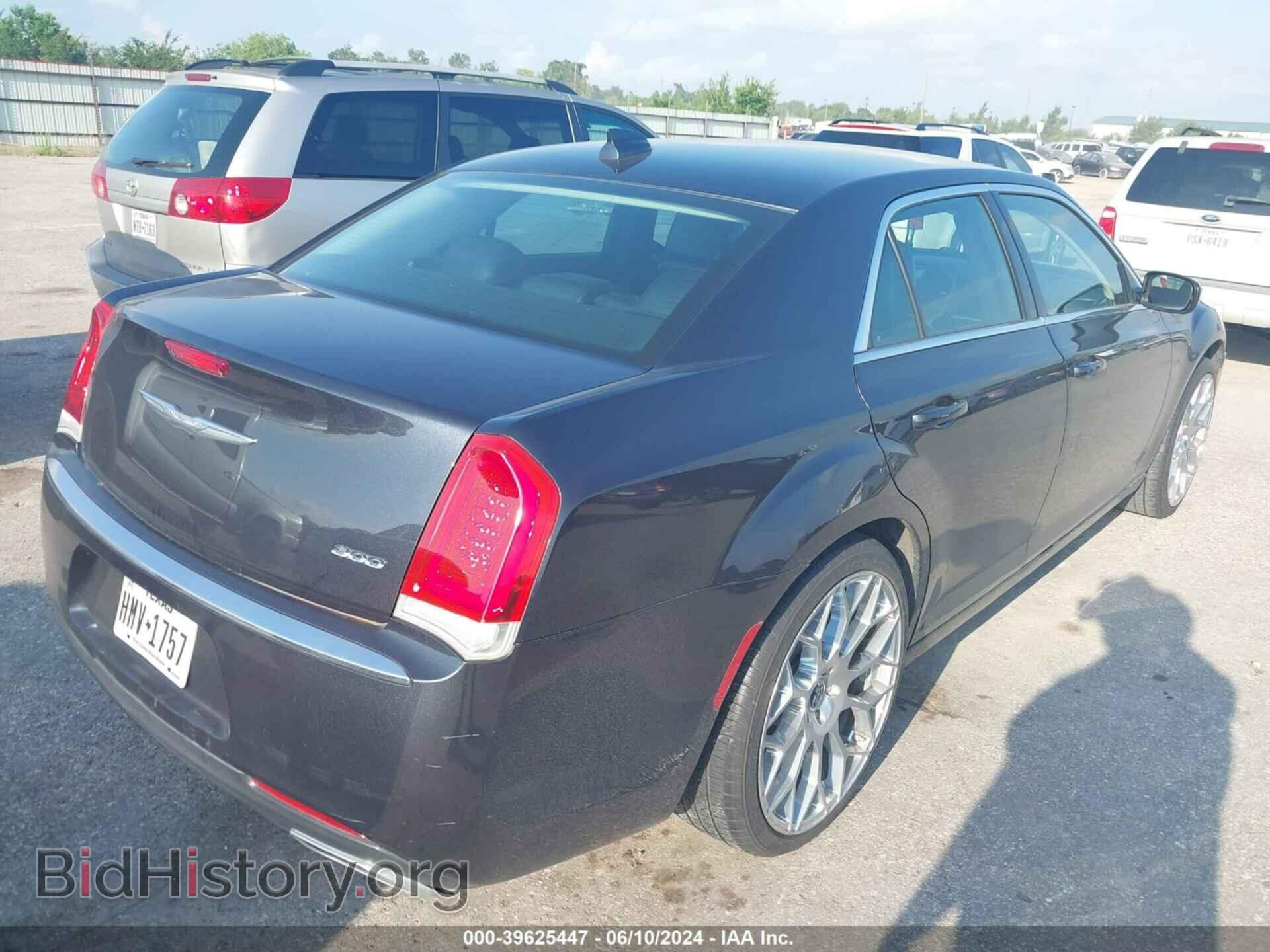 2015 CHRYSLER 300 - VIN: 2C3CCAAG2FH931923 - Фото 4