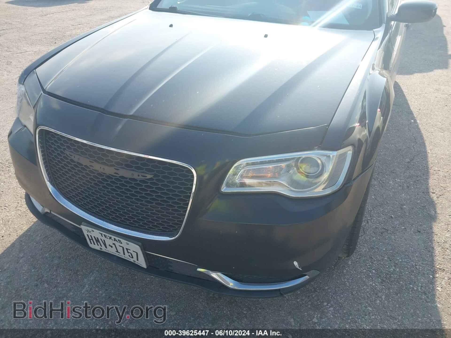 2015 CHRYSLER 300 - VIN: 2C3CCAAG2FH931923 - Фото 6