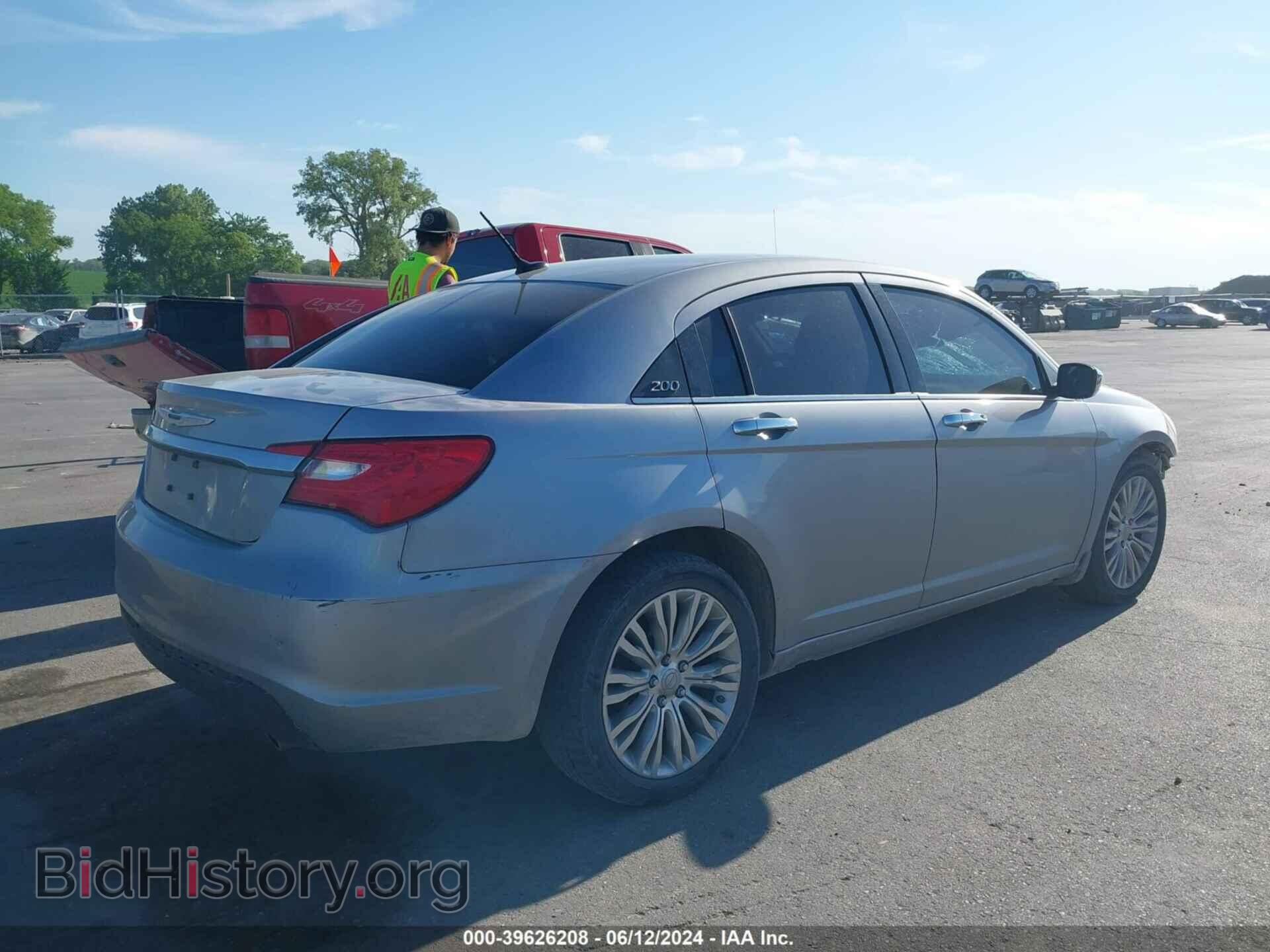2013 CHRYSLER 200 - VIN: 1C3CCBCG3DN510347 - Фото 4