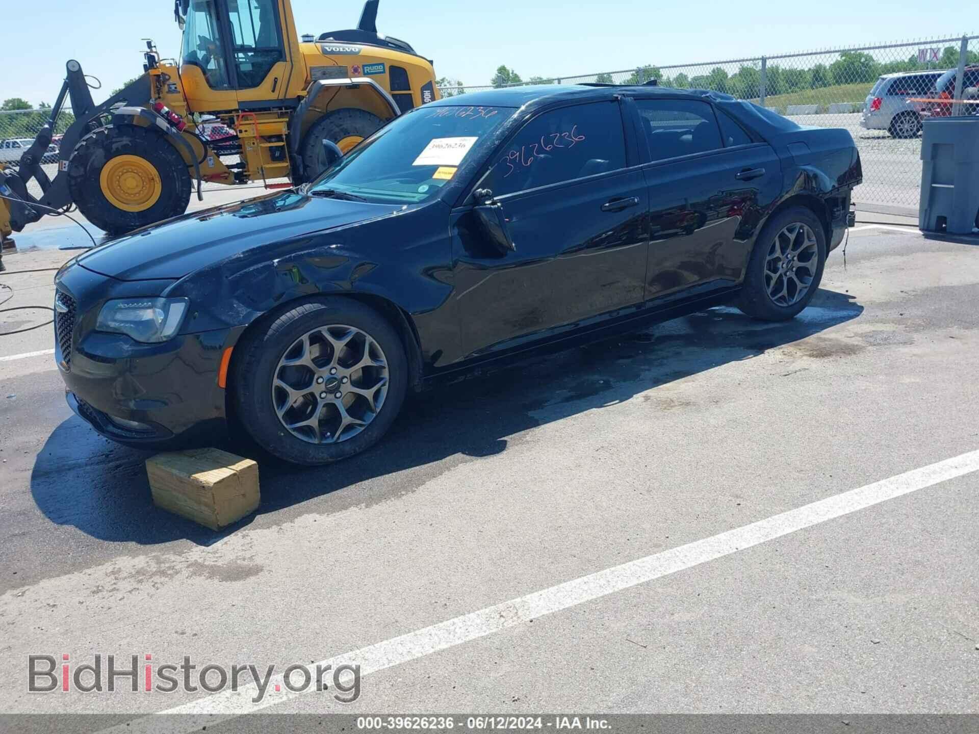 2016 CHRYSLER 300 - VIN: 2C3CCAGG2GH329404 - Photo 2