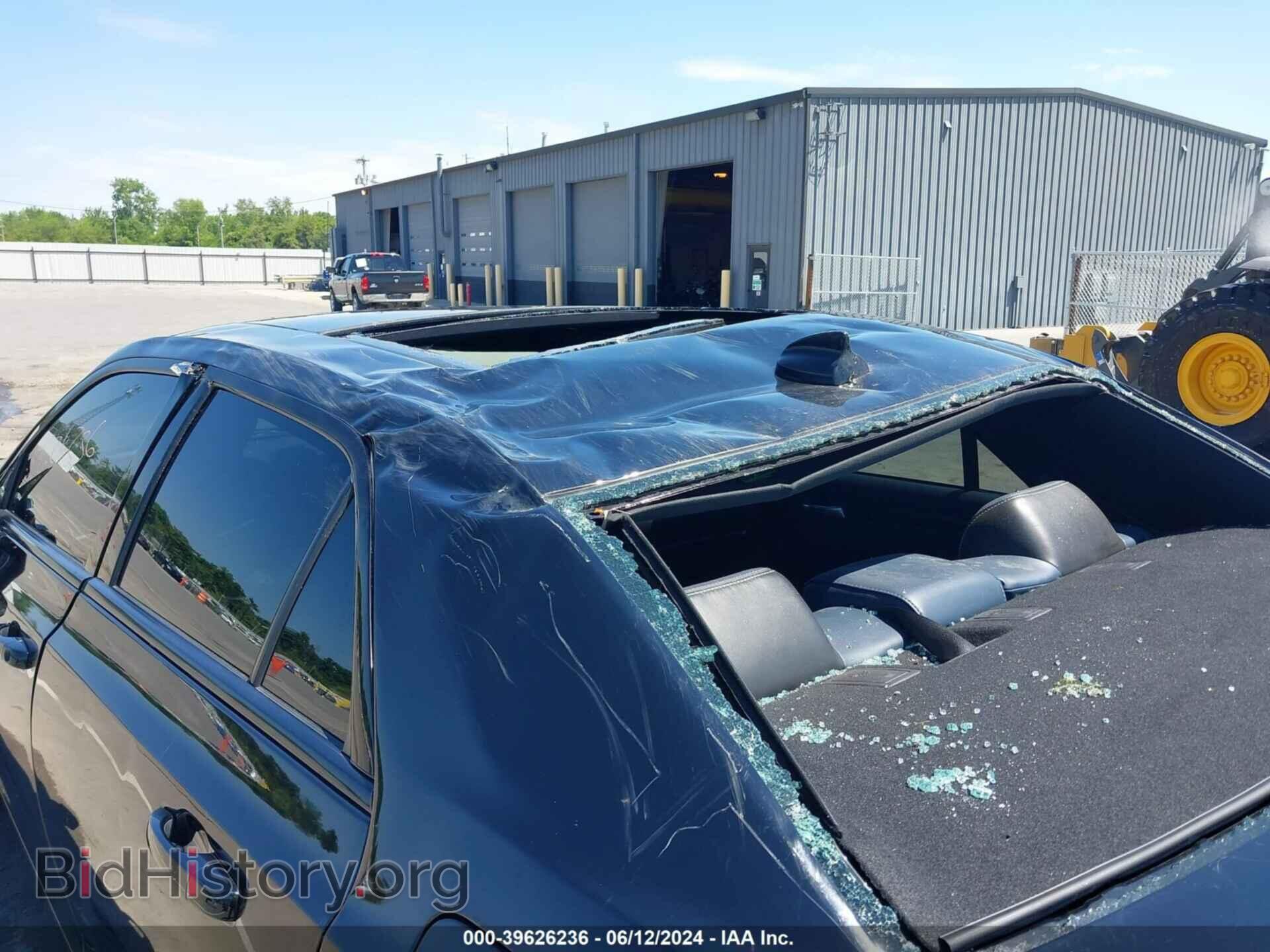 2016 CHRYSLER 300 - VIN: 2C3CCAGG2GH329404 - Photo 18