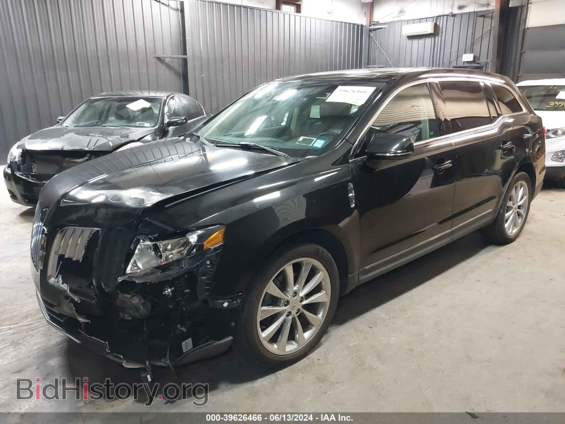 2012 LINCOLN MKT - VIN: 2LMHJ5AT9CBL53930 - Фото 2