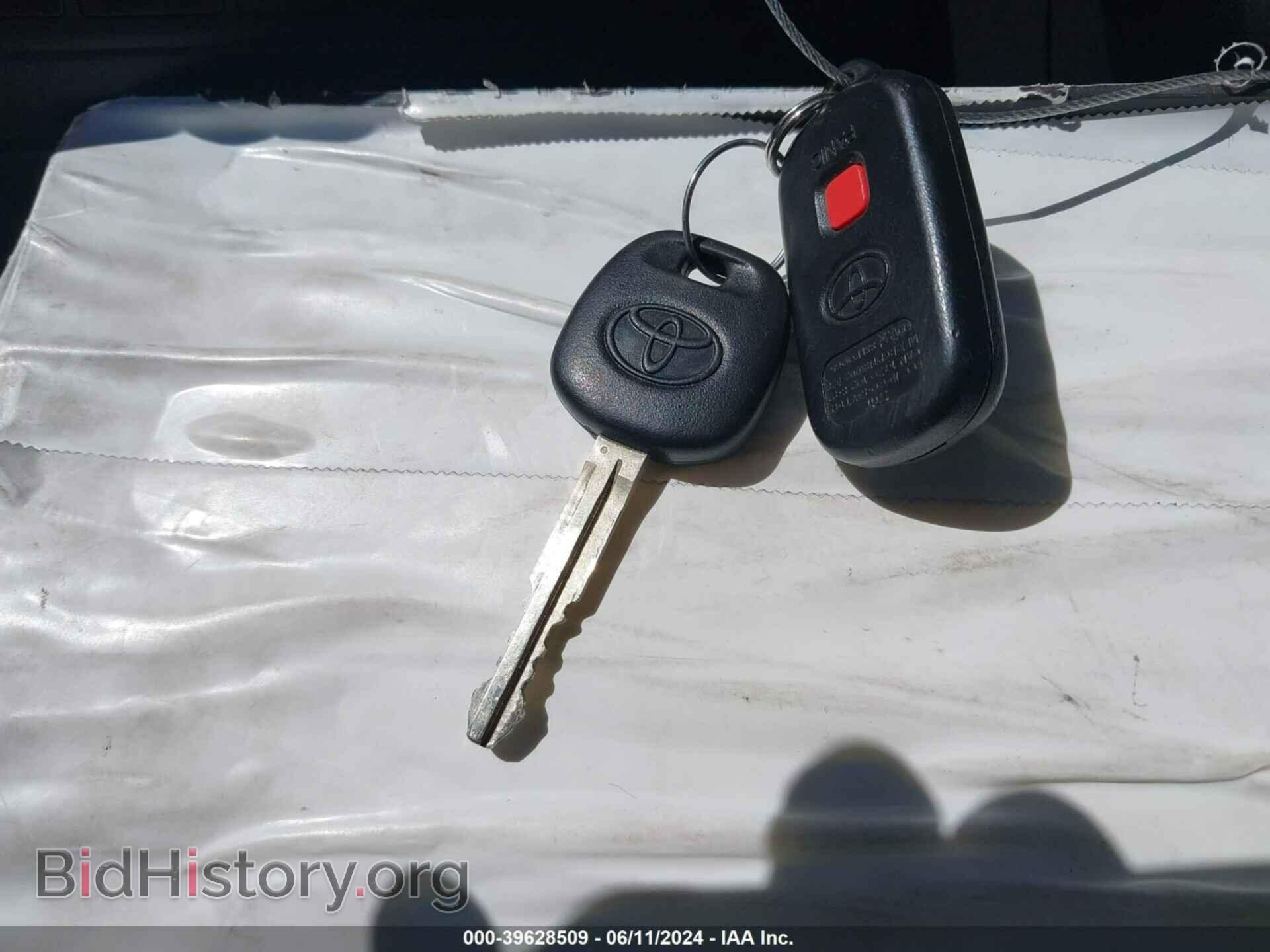 2006 TOYOTA MATRIX - VIN: 2T1KR30E76C585802 - Фото 11