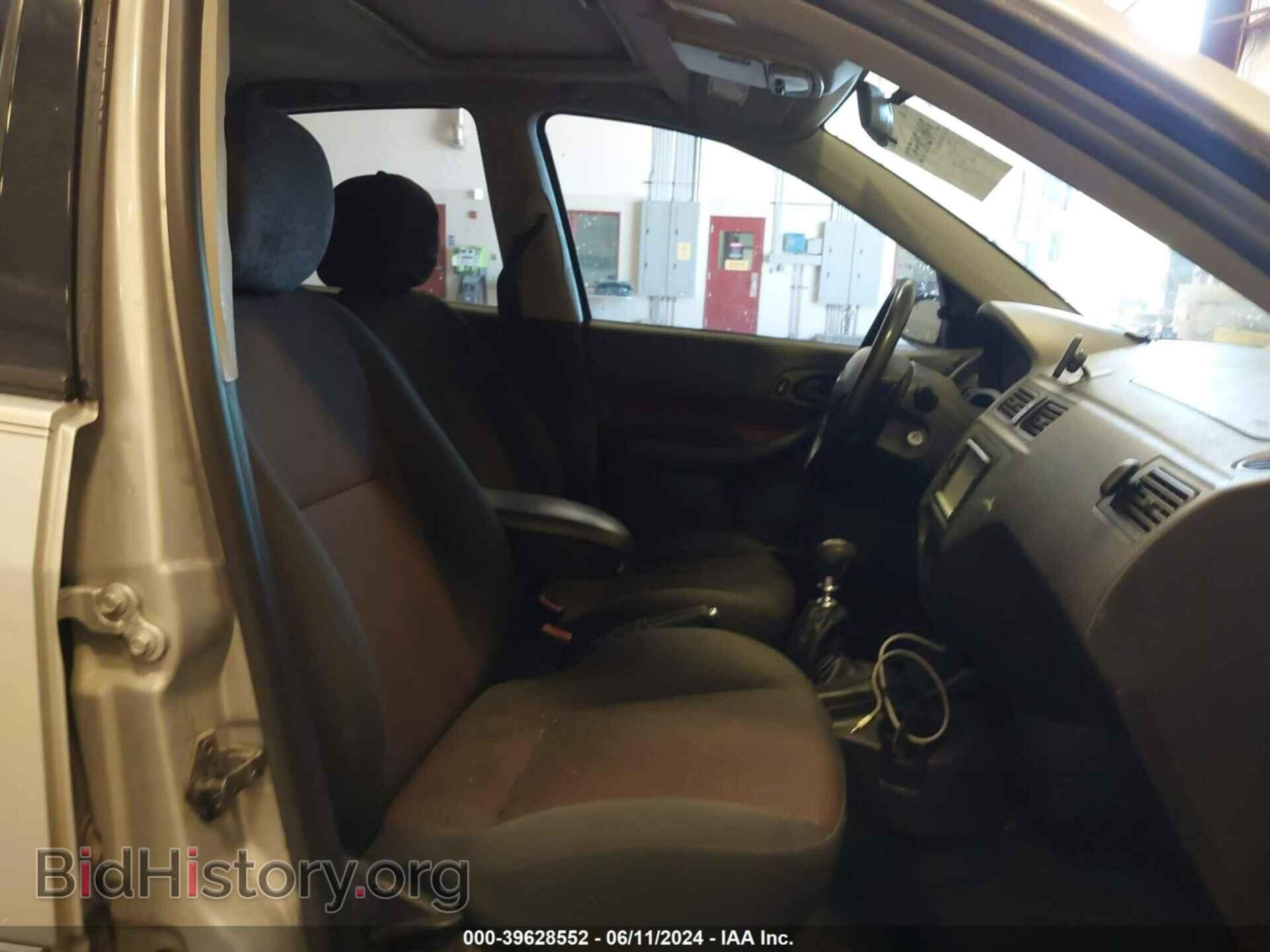 2007 FORD FOCUS - VIN: 1FAHP38Z07W350972 - Photo 5