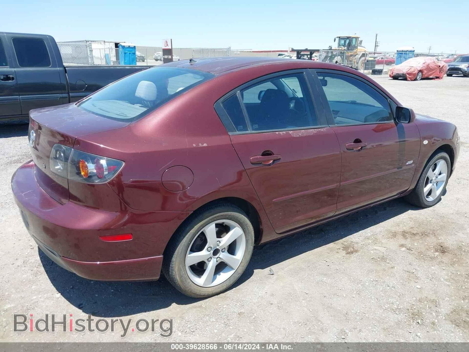 2006 MAZDA MAZDA3 - VIN: JM1BK123861518019 - Фото 4