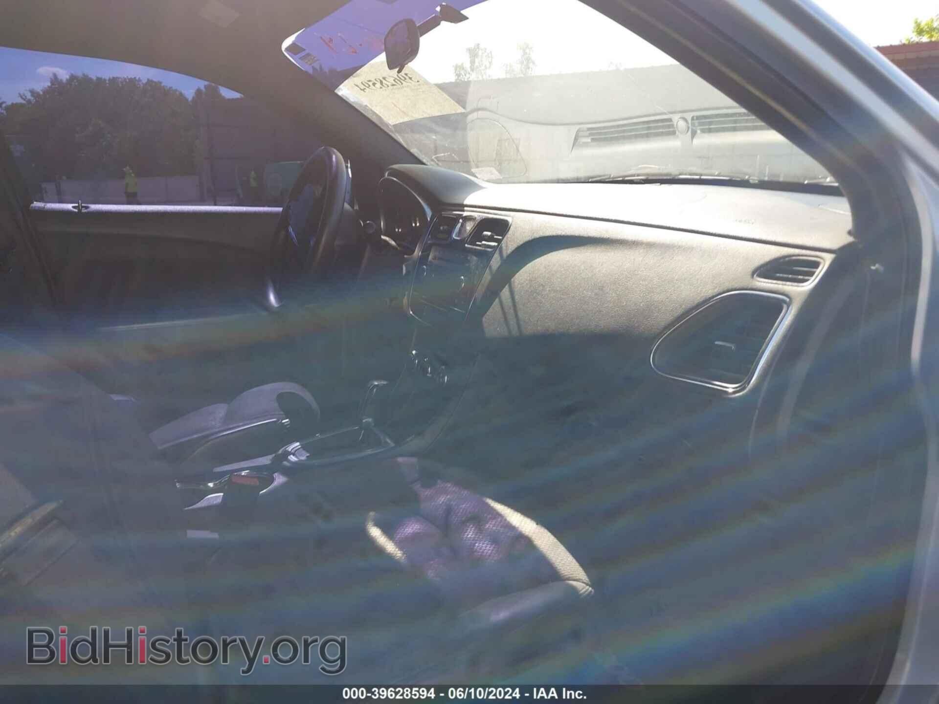 2013 CHRYSLER 200 - VIN: 1C3CCBAB6DN635575 - Photo 5
