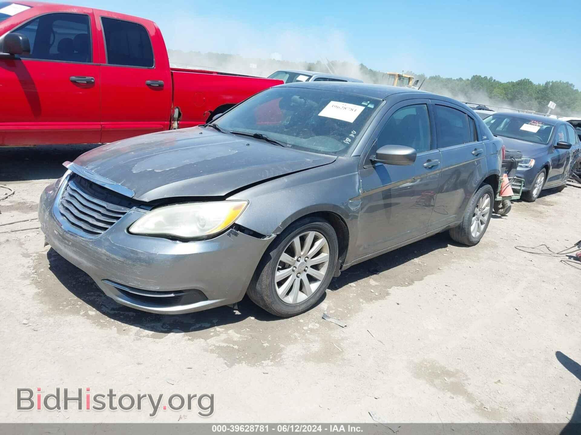2012 CHRYSLER 200 - VIN: 1C3CCBBB5CN132097 - Фото 2