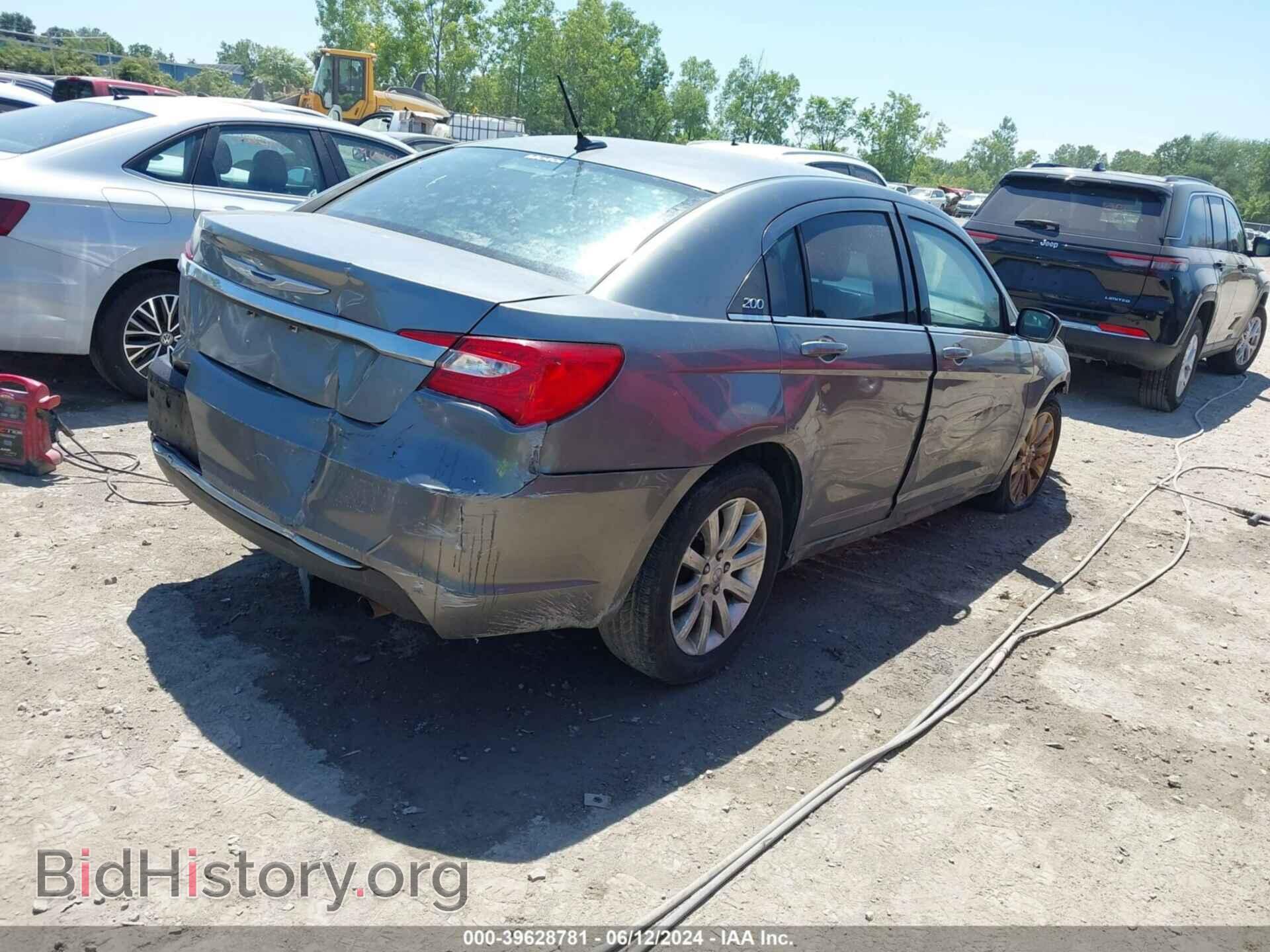 2012 CHRYSLER 200 - VIN: 1C3CCBBB5CN132097 - Фото 4