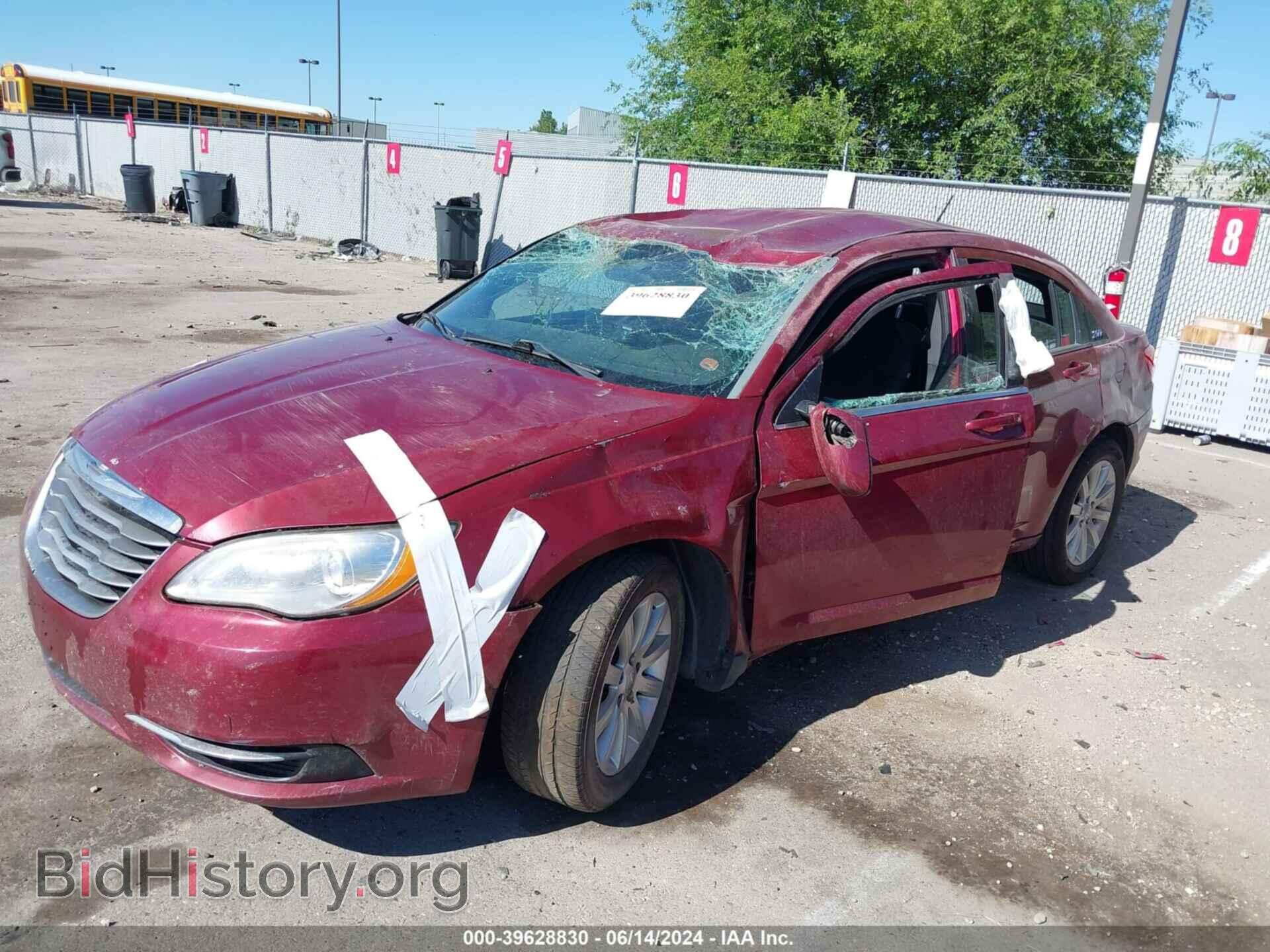 2013 CHRYSLER 200 - VIN: 1C3CCBBB2DN763312 - Фото 2