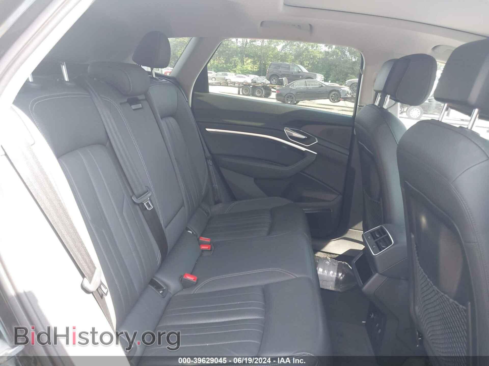 2021 AUDI E-TRON - VIN: WA1LAAGE3MB002931 - Фото 8