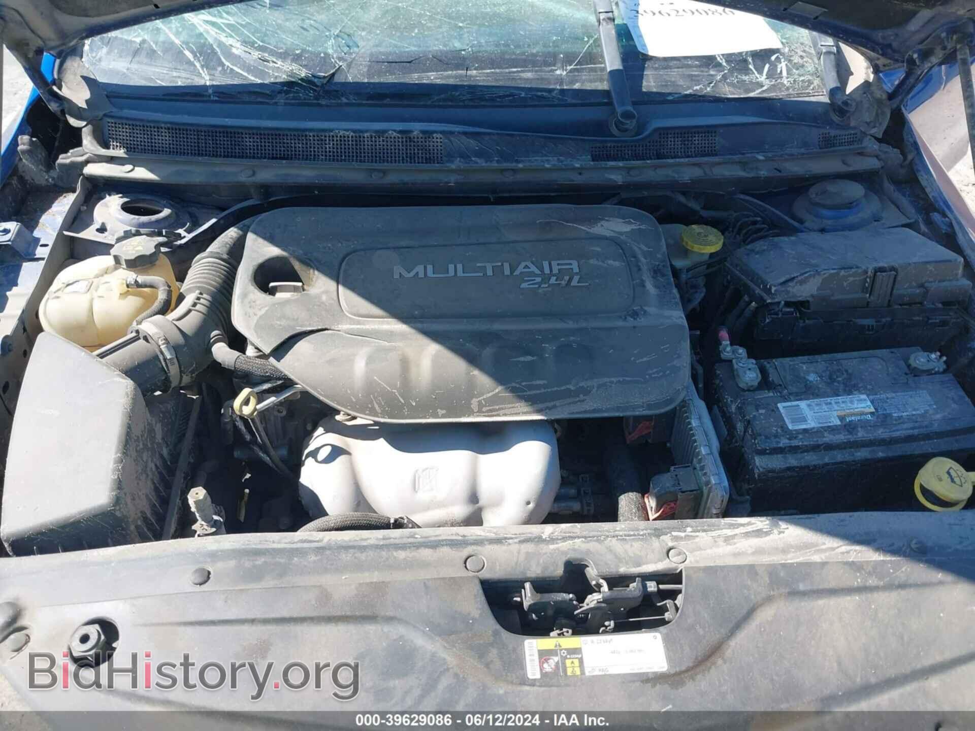 2016 CHRYSLER 200 - VIN: 1C3CCCAB0GN102275 - Фото 10