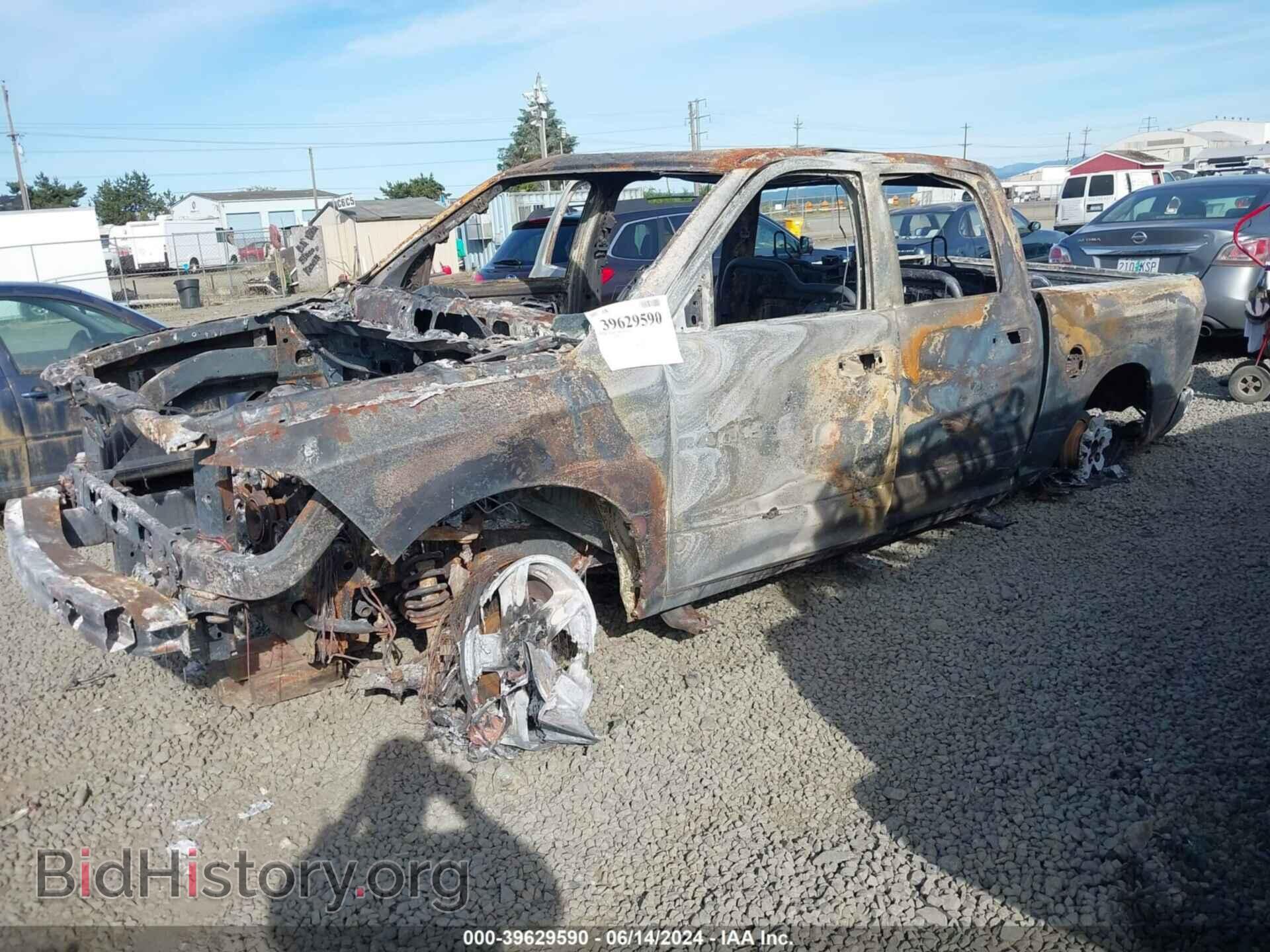 2012 RAM 1500 - VIN: 1C6RD7MT3CS335116 - Photo 2