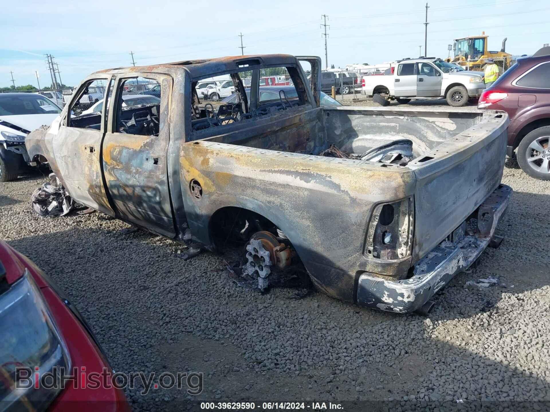 2012 RAM 1500 - VIN: 1C6RD7MT3CS335116 - Photo 3