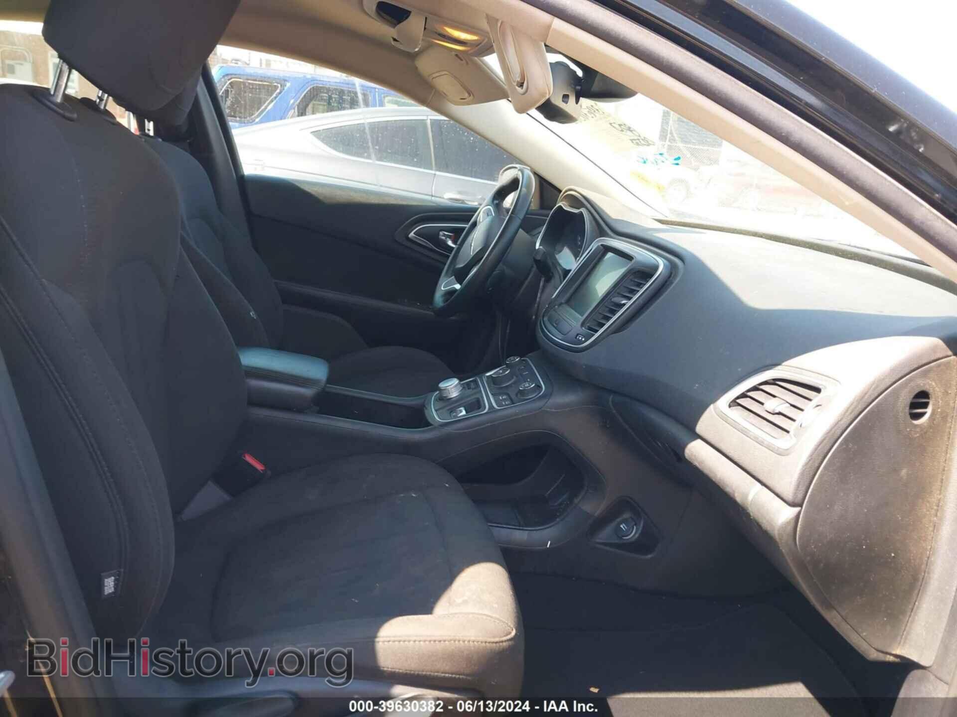 2016 CHRYSLER 200 - VIN: 1C3CCCAB7GN152154 - Фото 5
