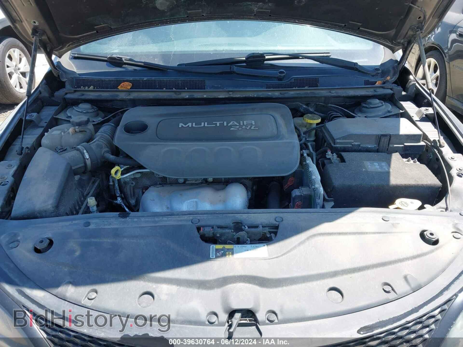 2015 CHRYSLER 200 - VIN: 1C3CCCBB9FN556425 - Фото 10