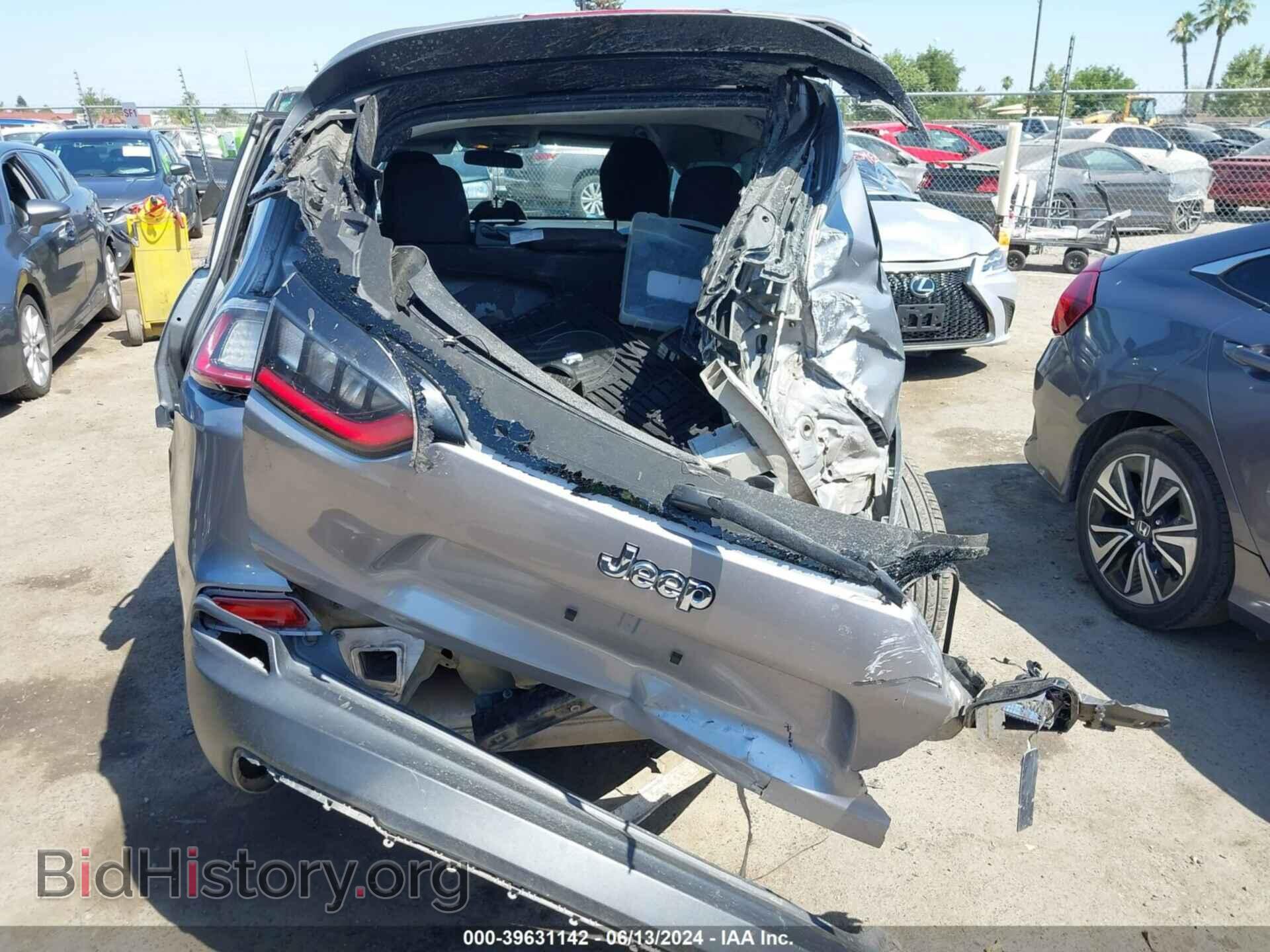 2019 JEEP CHEROKEE - VIN: 1C4PJLCB2KD122820 - Фото 21