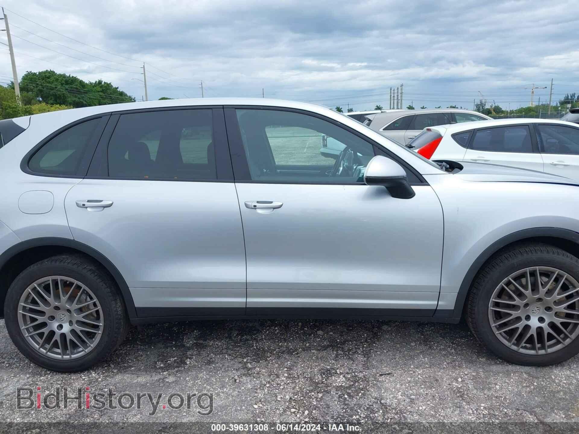 2017 PORSCHE CAYENNE - VIN: WP1AB2A27HLA51689 - Фото 13