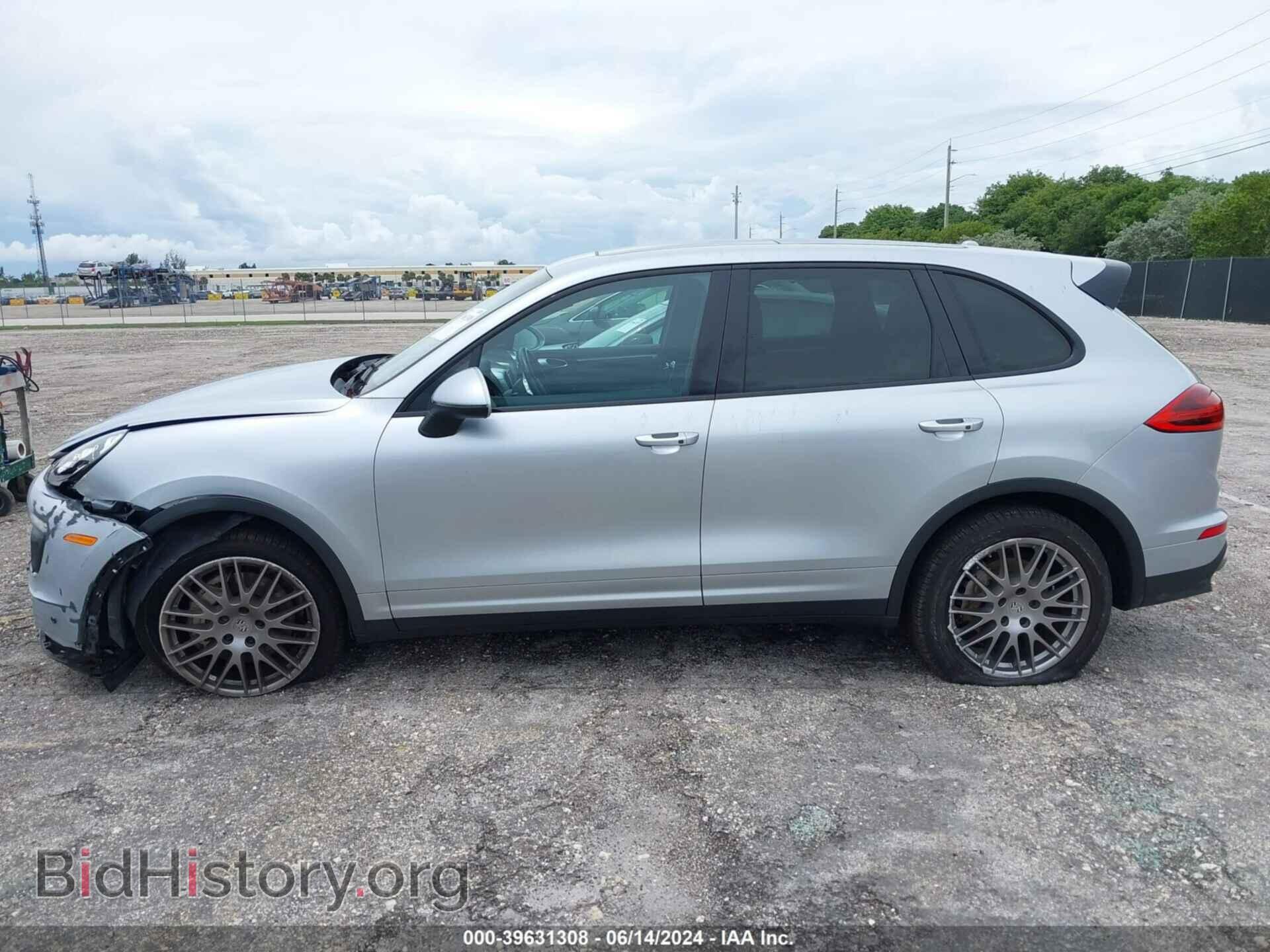 2017 PORSCHE CAYENNE - VIN: WP1AB2A27HLA51689 - Фото 14
