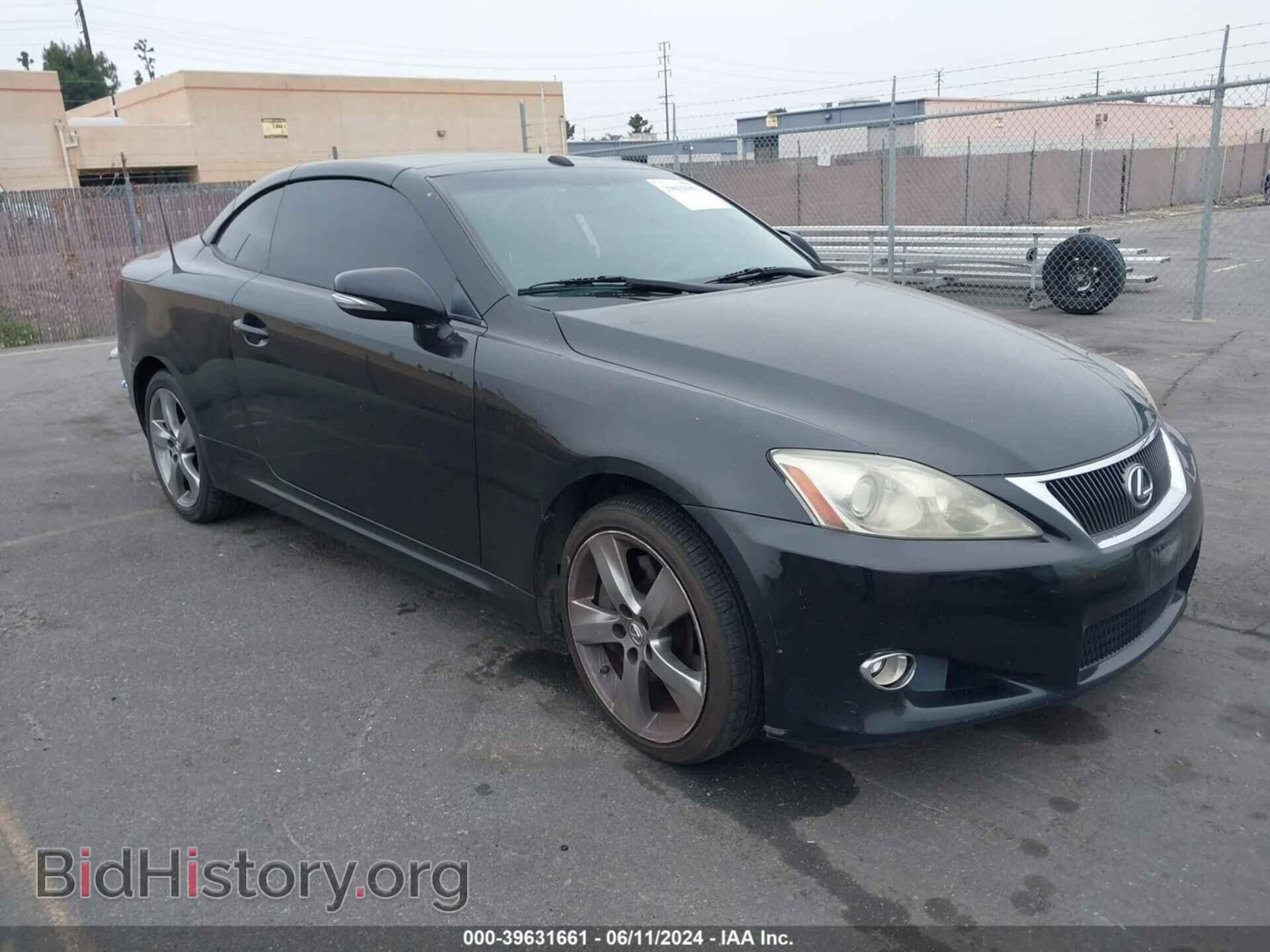 Photo JTHFE2C2XA2501065 - LEXUS IS 350C 2010