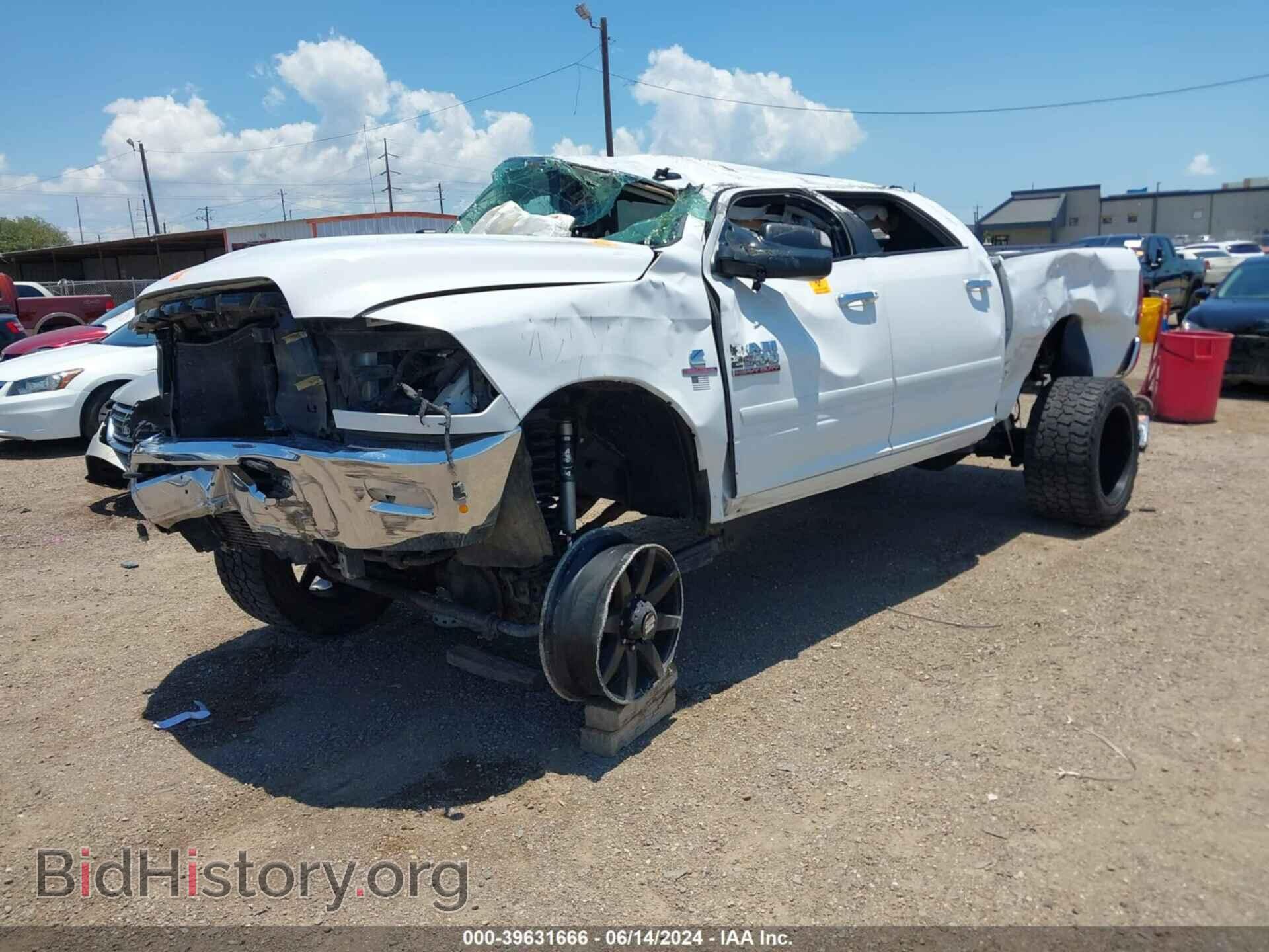 2016 RAM 2500 - VIN: 3C6UR5DL6GG368897 - Фото 2