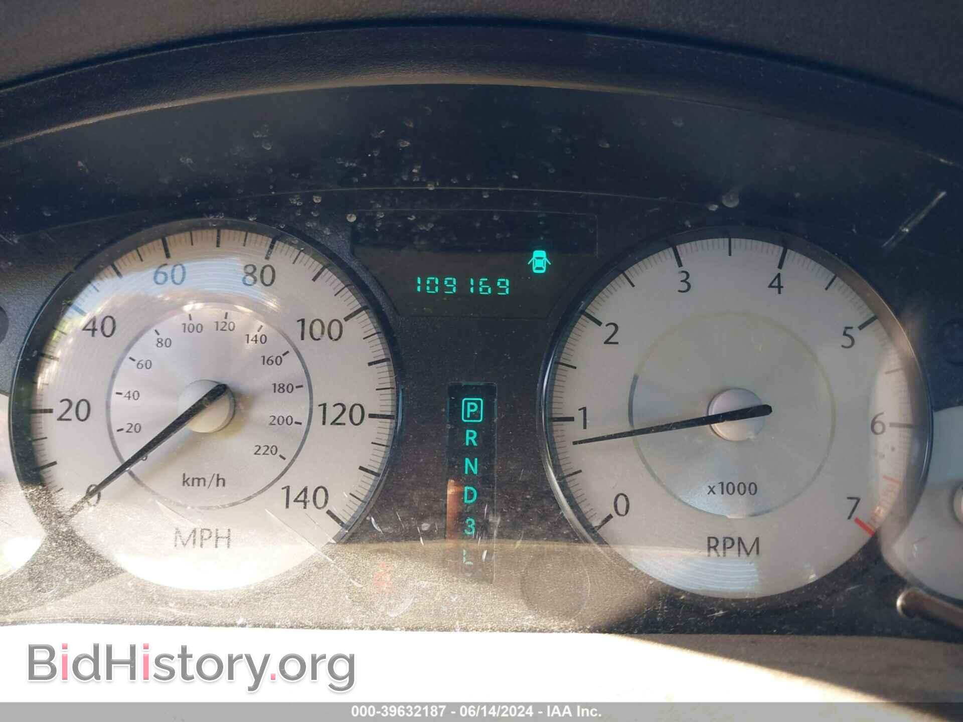 2010 CHRYSLER 300 - VIN: 2C3CA1CV5AH297761 - Фото 7